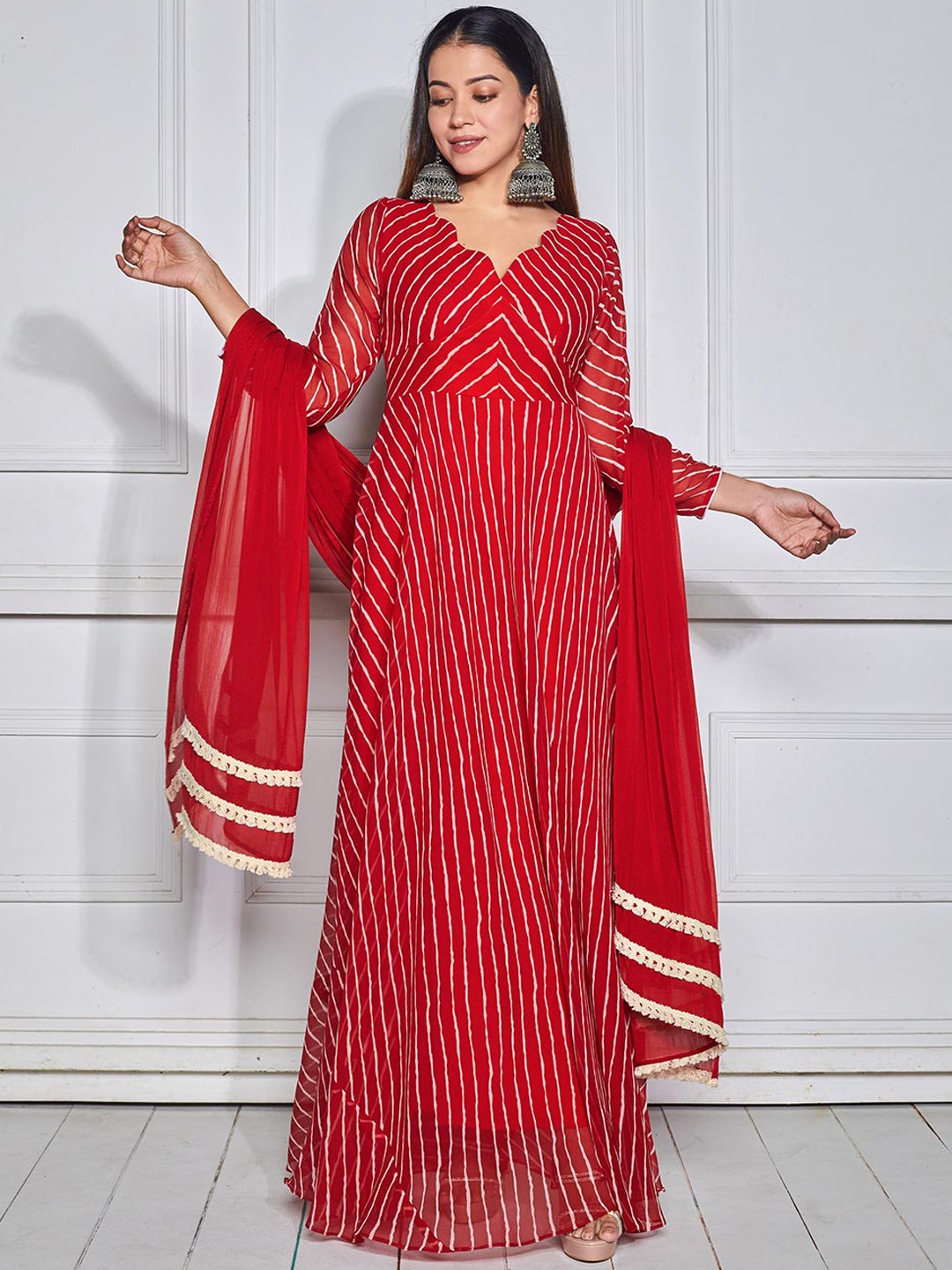 

NUD Striped Georgette Anarkali Kurta With Dupatta, Red