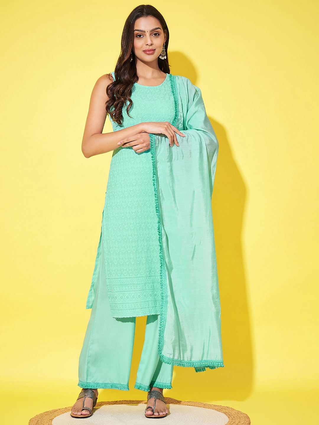 

Shopping Queen Round Neck Floral Embroidered Regular Sequinned Kurta Set, Green