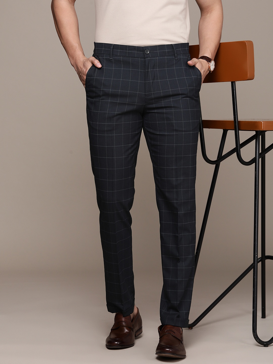 

French Connection Men Checked Slim Fit Smart Casual Trousers, Navy blue