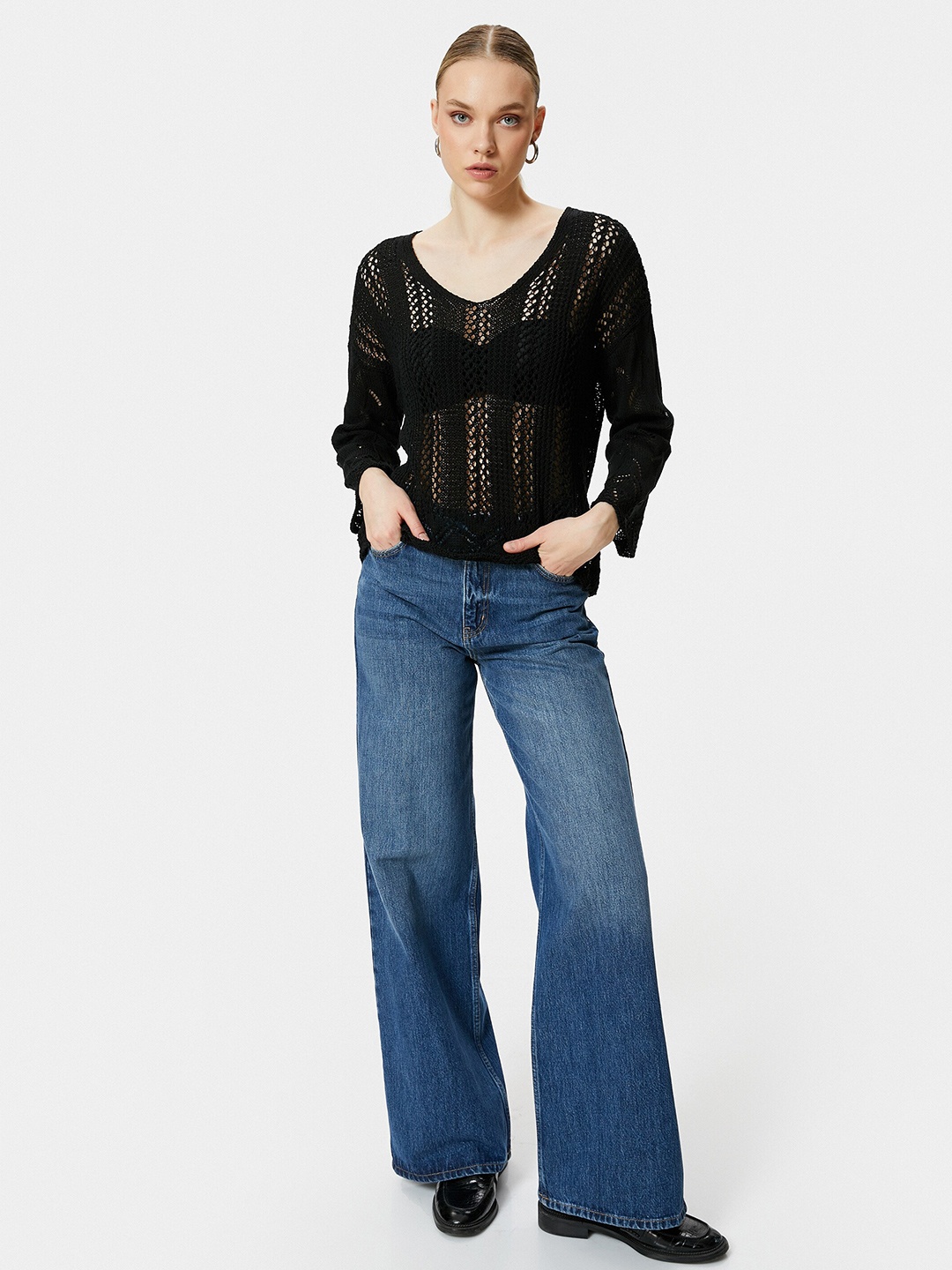 

Koton Acrylic V-neck Long Sleeves Top, Black