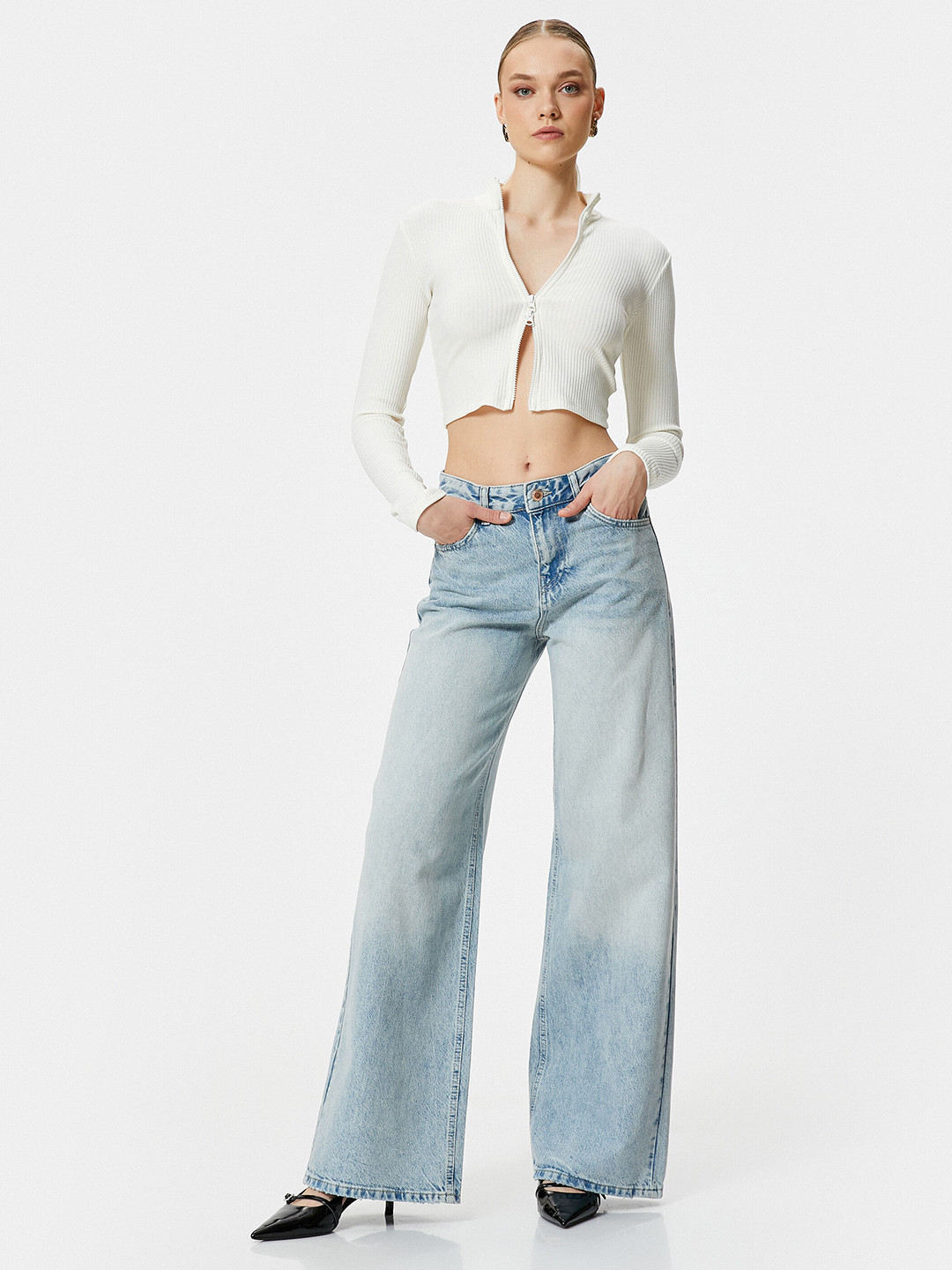 

Koton V-neck Long Sleeves Crop Top, White