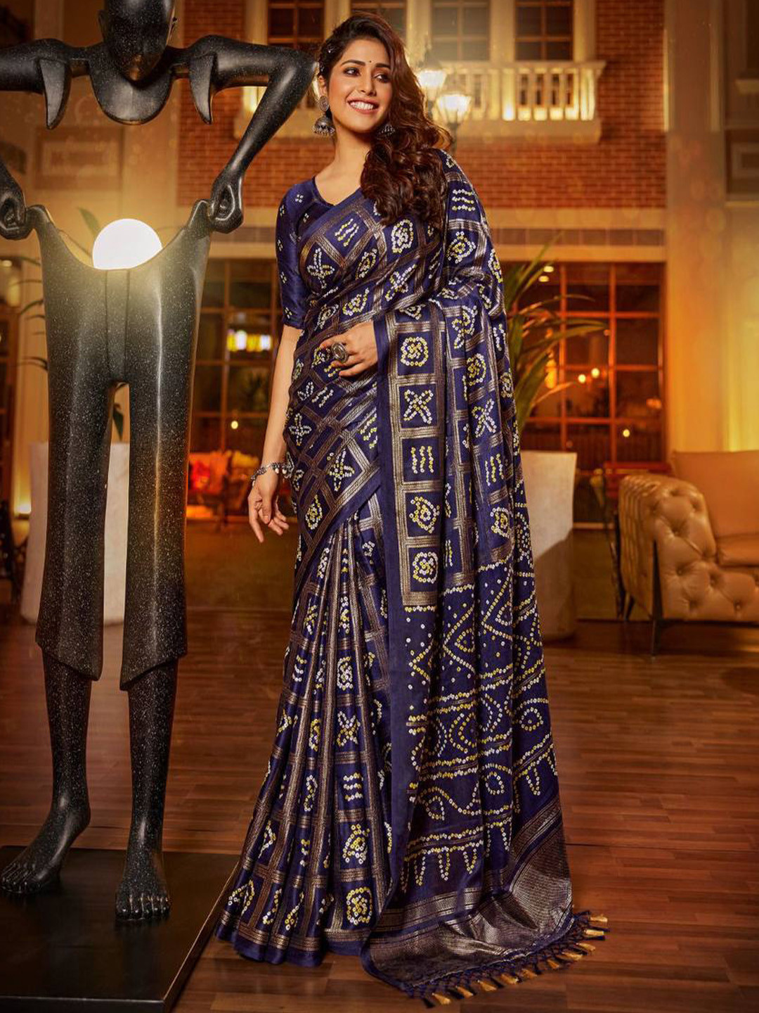 

AWRIYA Bandhani Silk Cotton Bandhani Saree, Navy blue