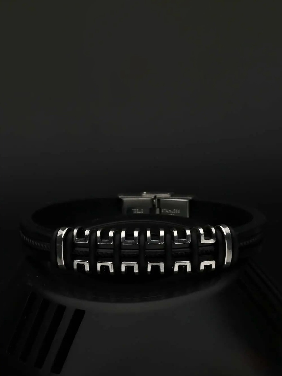 

MEENAZ Men Silver-Plated Stainless Steel Wraparound Bracelet