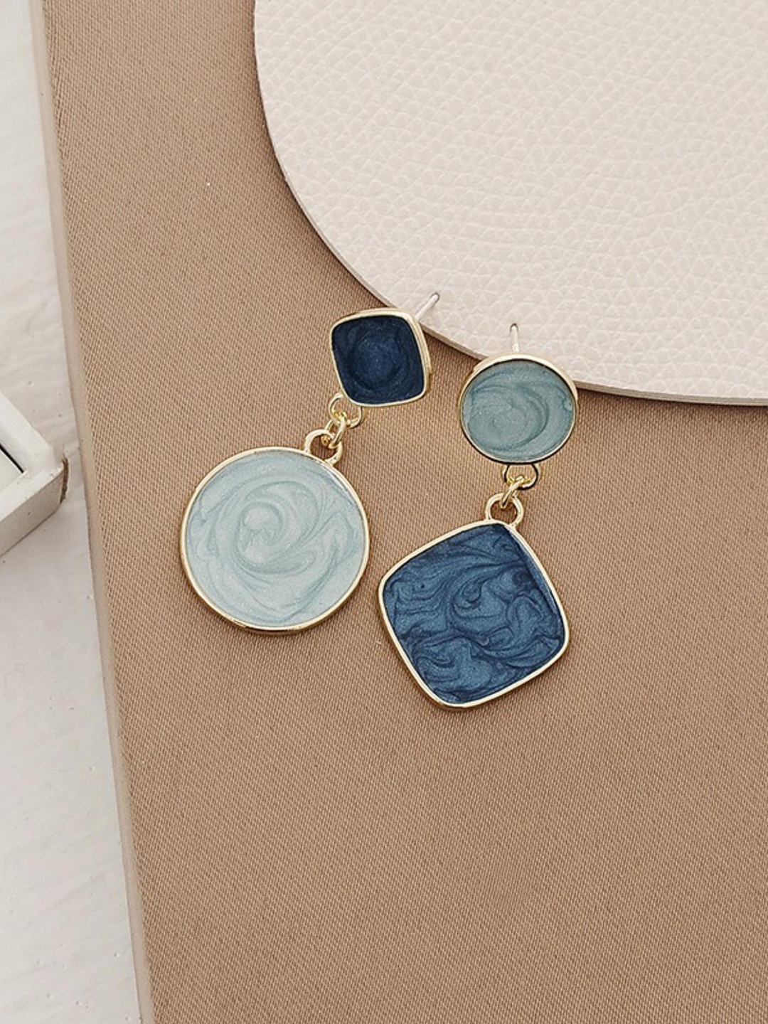 

MYKI Gold-Plated Marble Finish Contemporary Drop Earrings