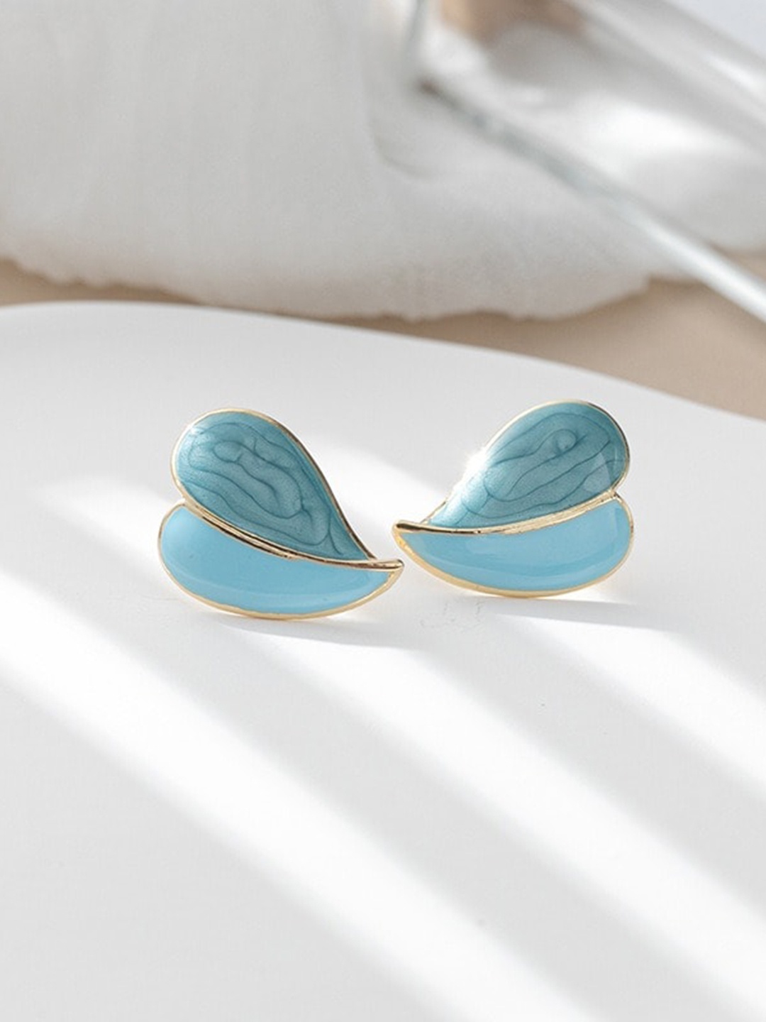 

MYKI Gold-Plated Heart Shaped Studs