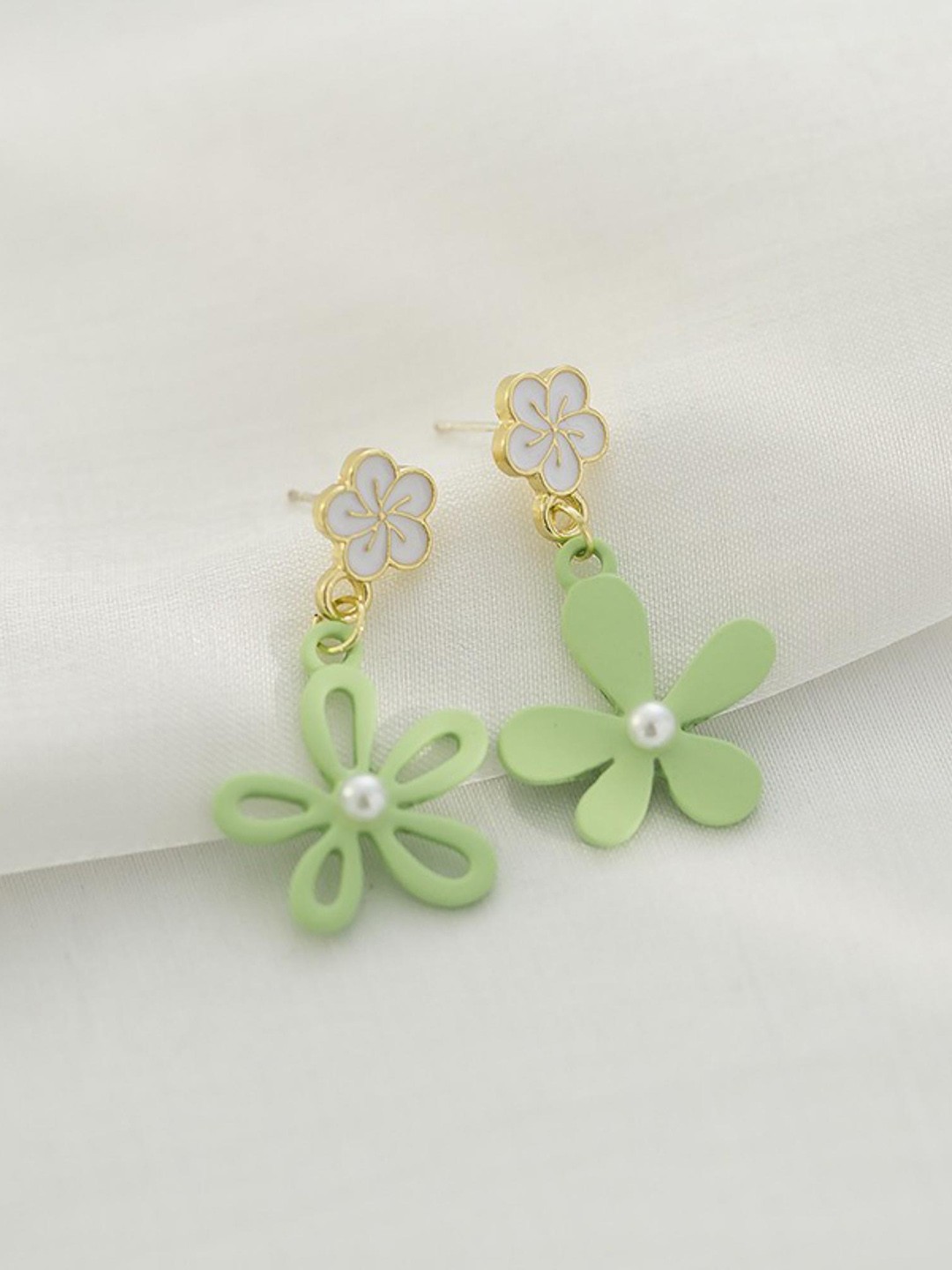 

MYKI Contemporary Drop Earrings, Green