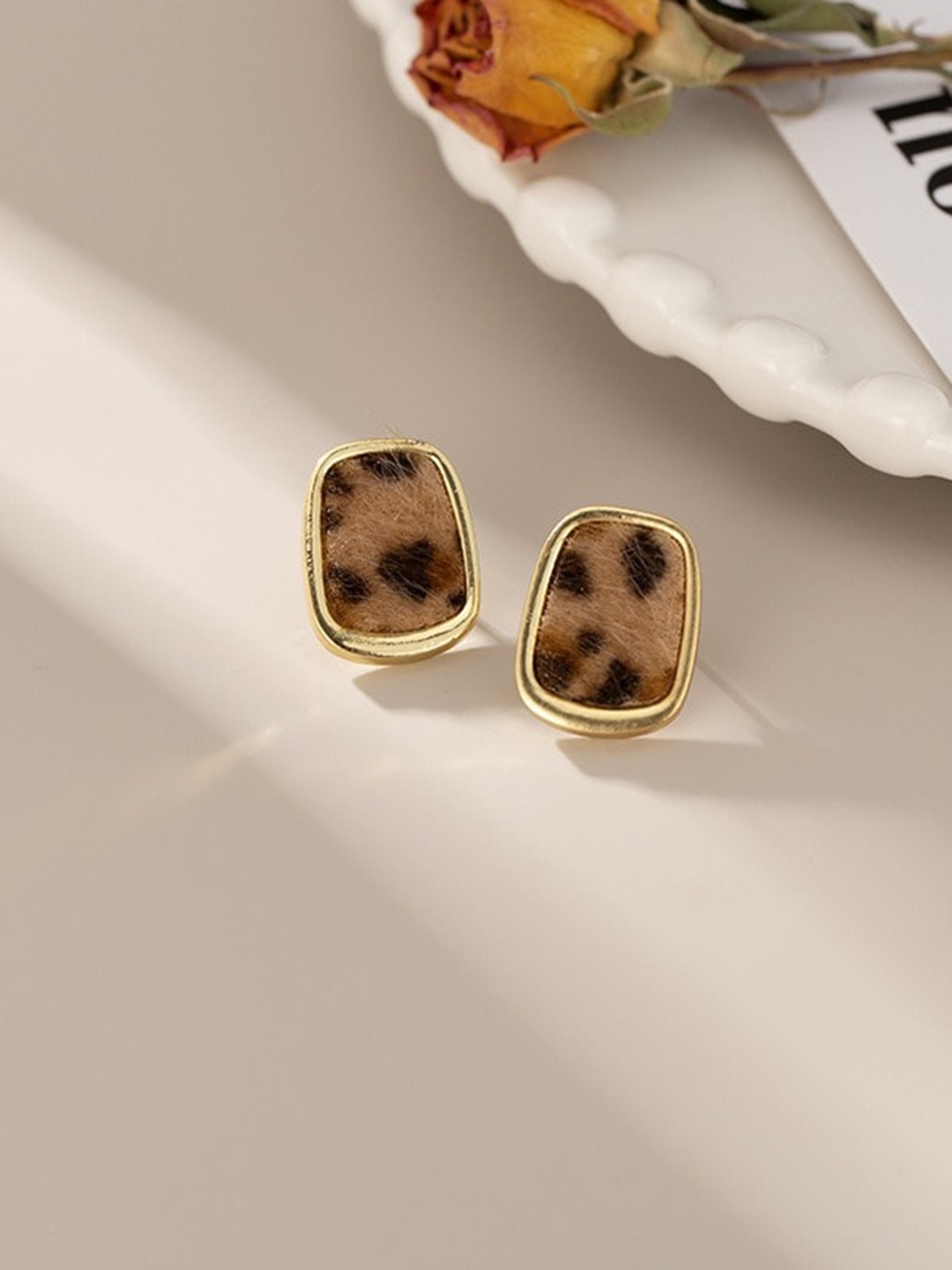 

MYKI Gold-Plated Artificial Stones-Studded Studs Earrings