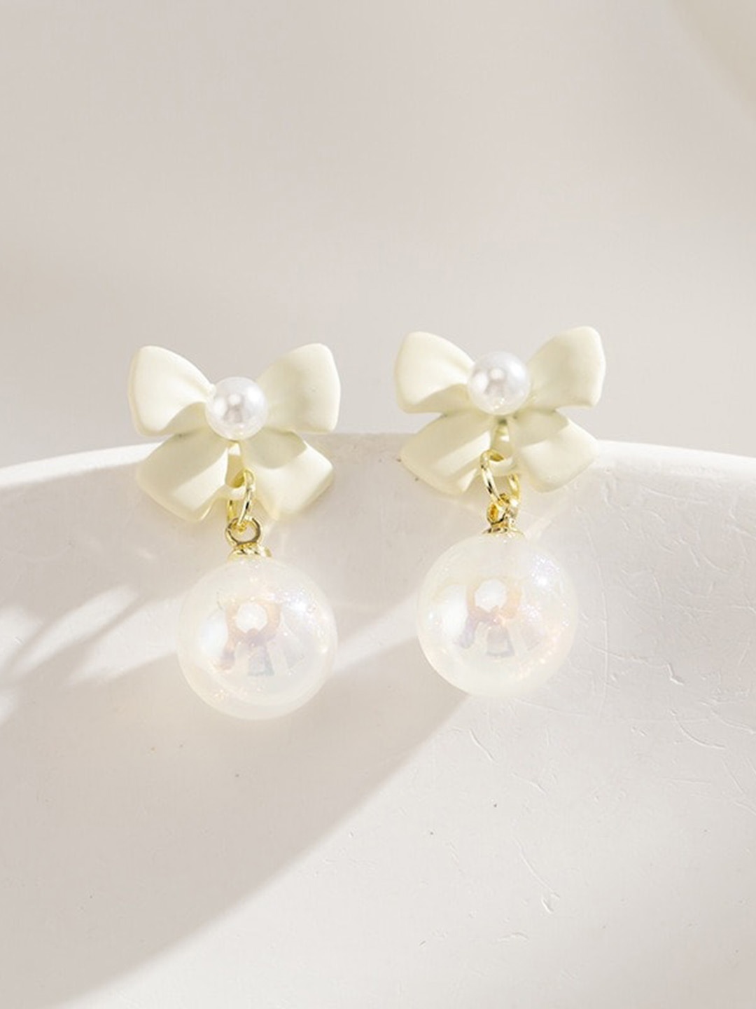 

MYKI Gold-Plated Artificial Beads-Beaded Drop Earrings, Off white