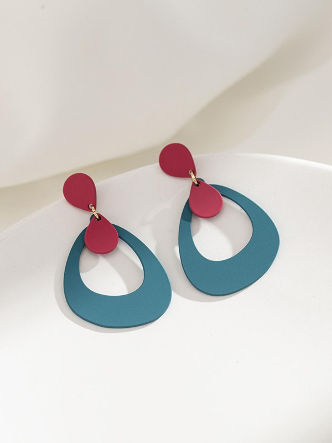 

MYKI Contemporary Drop Earrings, Pink