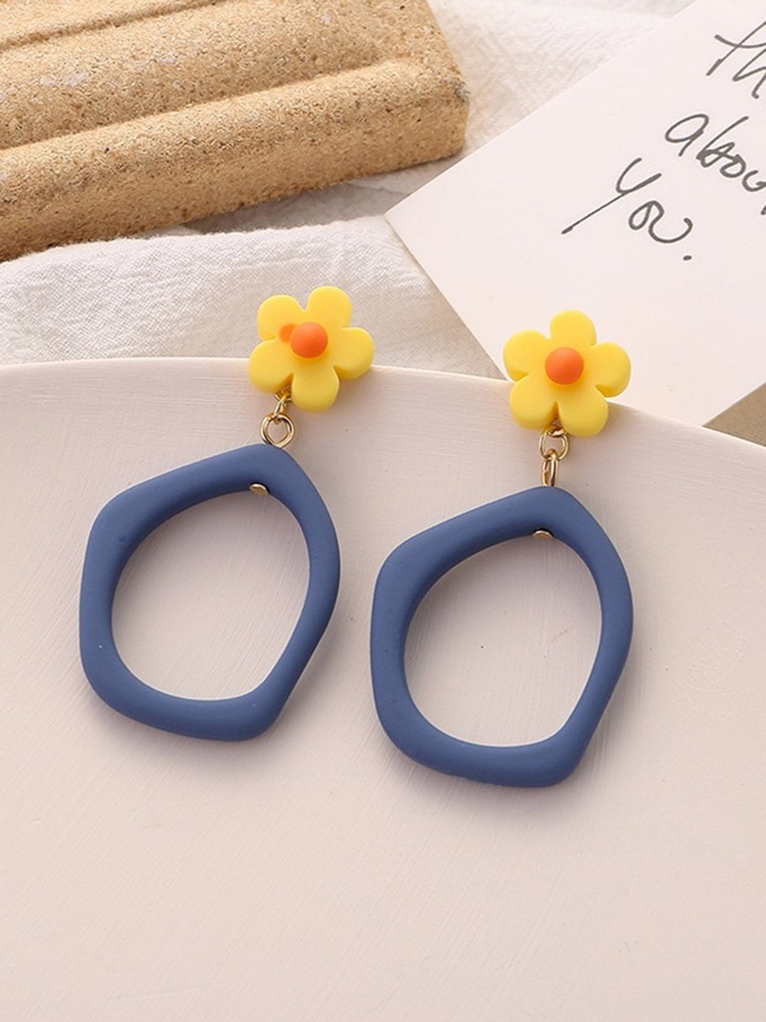 

MYKI Gold-Plated Floral Drop Earrings