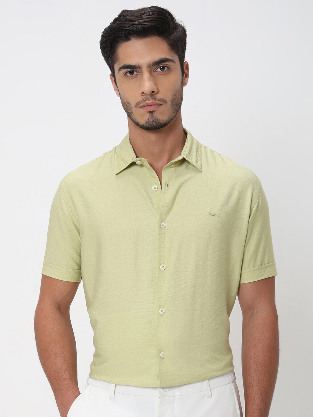 

Mufti Slim Fit Spread Collar Casual Shirt, Green