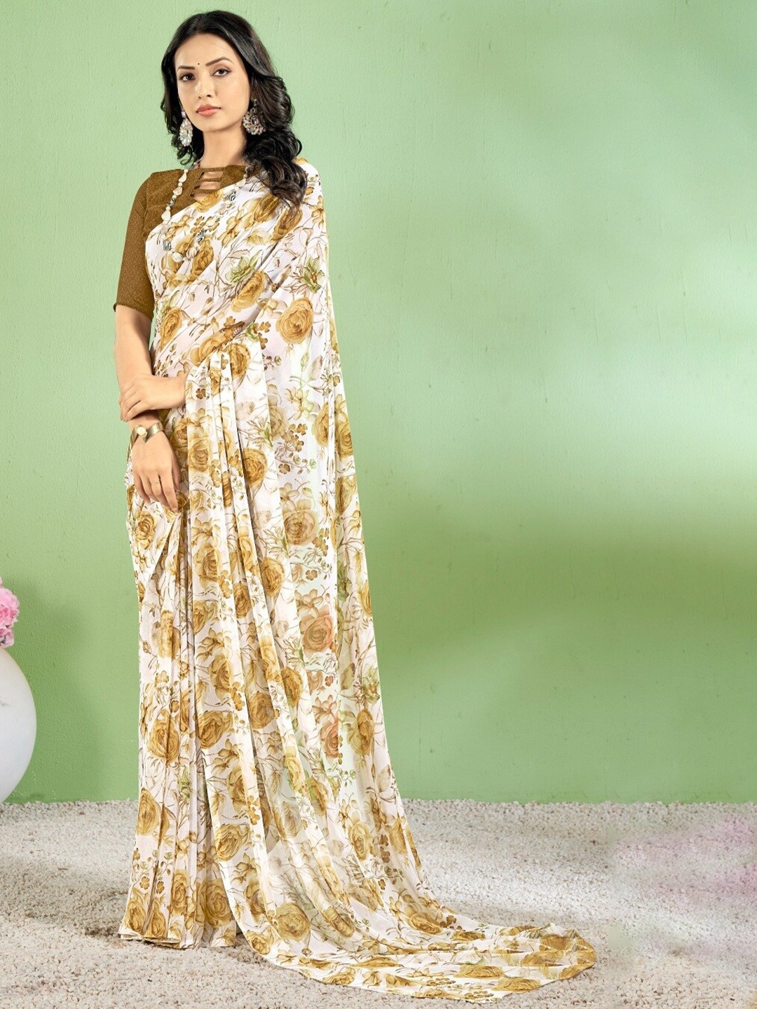 

Reboot Fashions Floral Pure Chiffon Maheshwari Saree, Off white