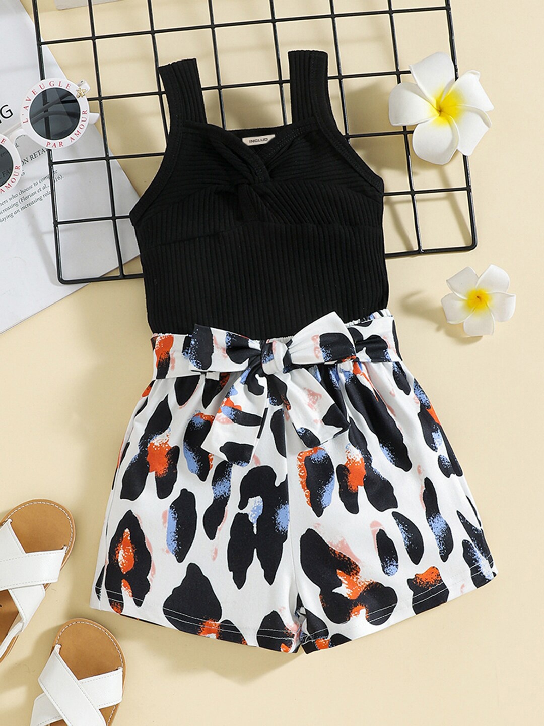 

INCLUD Girls Self Design Top With Short, Black