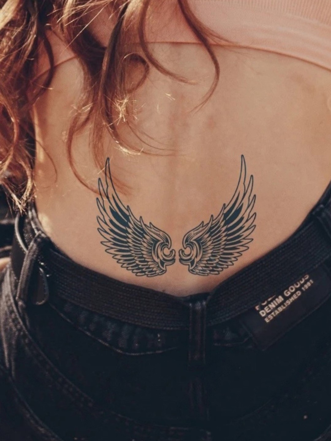 

LICK Plant Base Semi Temporary Wings Matte Finish Body Tattoo - Navy Blue