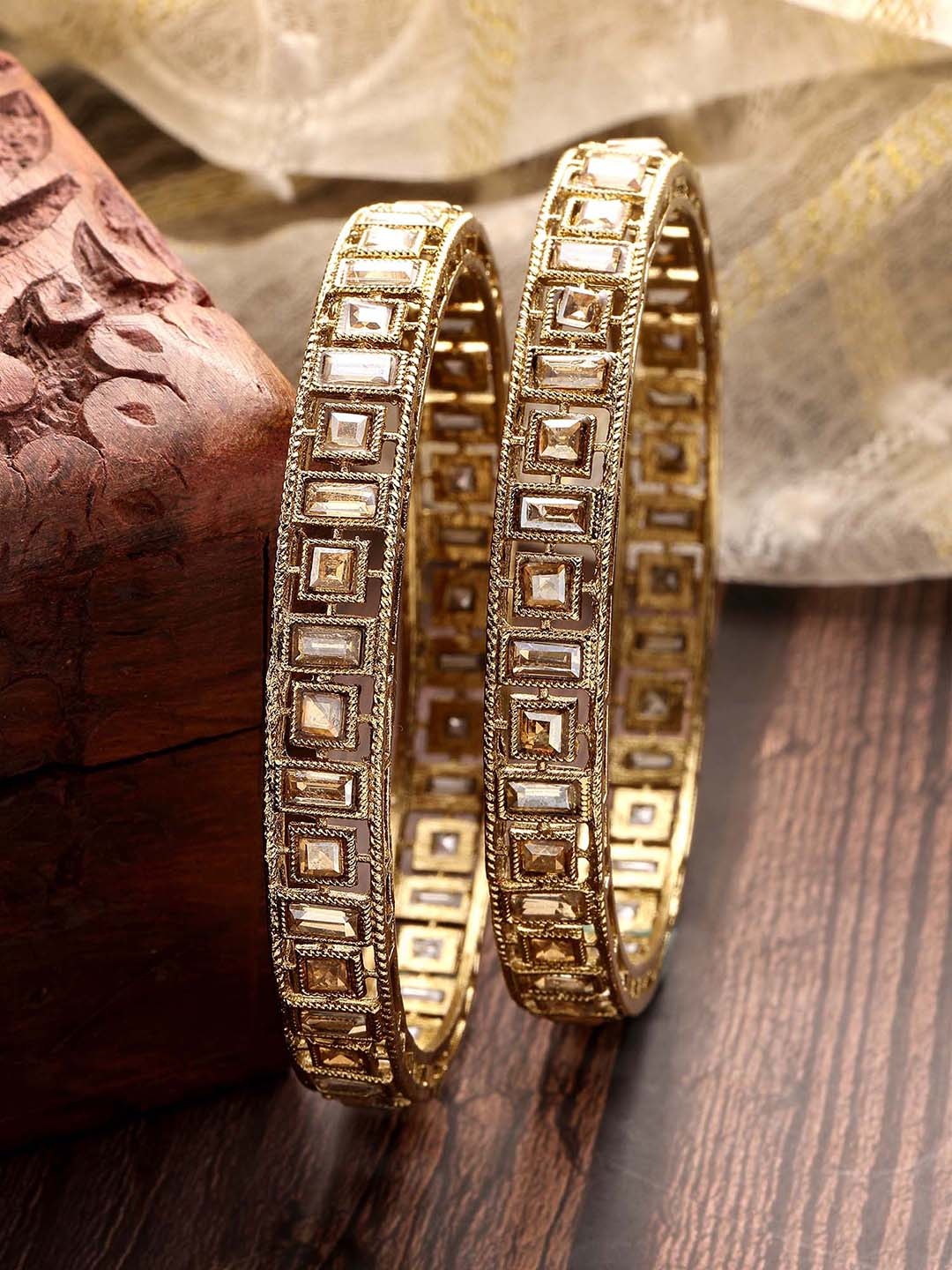 

KARATCART Set of 2 Gold Plated Kundan Studded Bangles