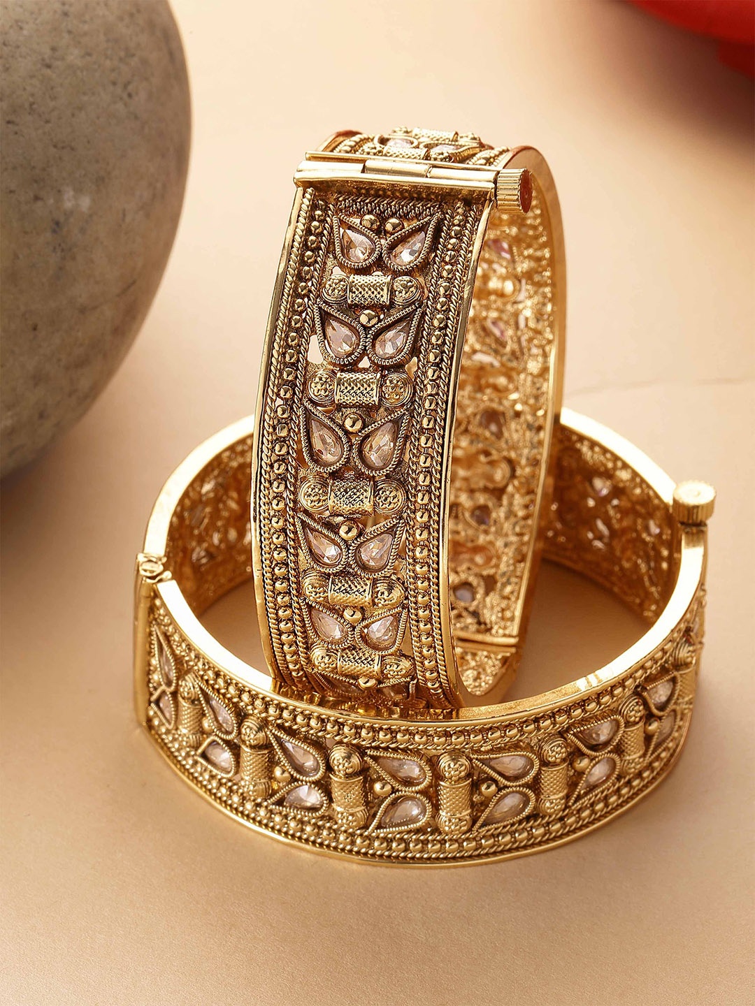 

KARATCART Set of 2 Gold-Plated Kundan Stone Studded Bangles