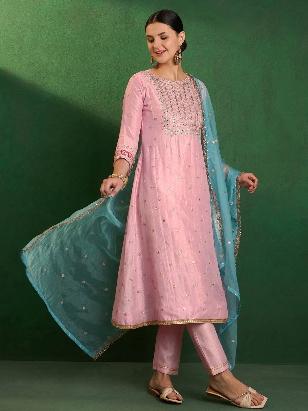 

Sangria Sequin Embroidered Straight Kurta With Trouser & Dupatta, Pink