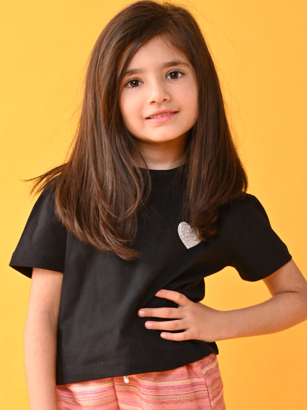 

Anthrilo Girls SS24 Round Neck Short Sleeves Pure Cotton T-shirt, Black
