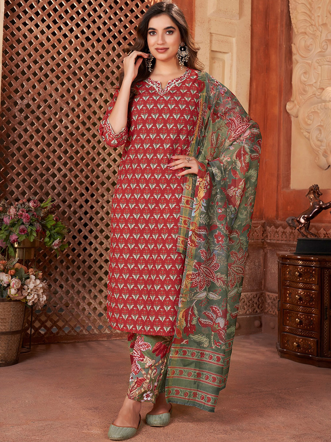 

KALINI Women Floral Printed Regular Kurta with Trousers & With Dupatta, Red