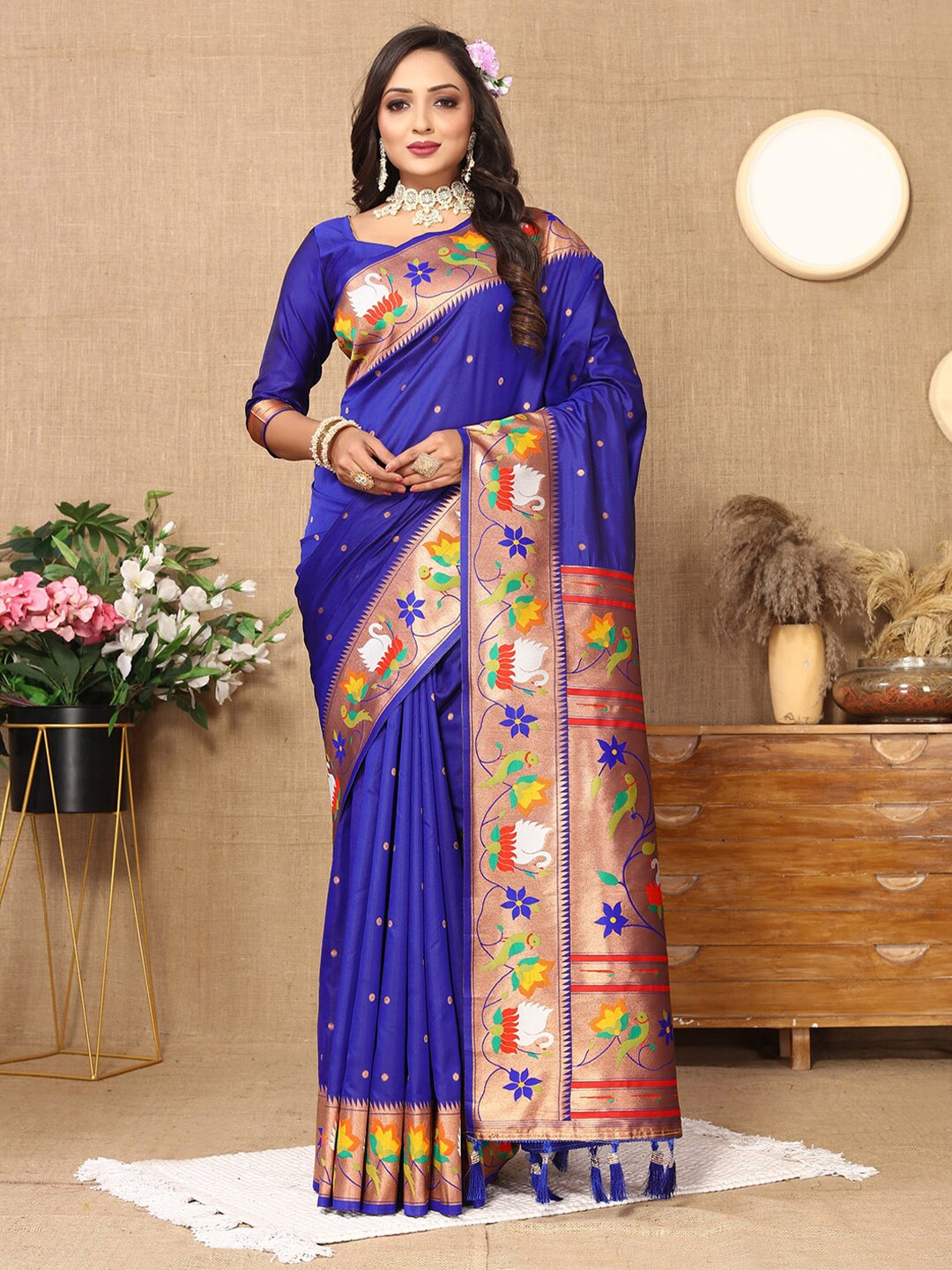 Lookslady Ethnic Woven Design Zari Art Silk Paithani Saree, Blue
