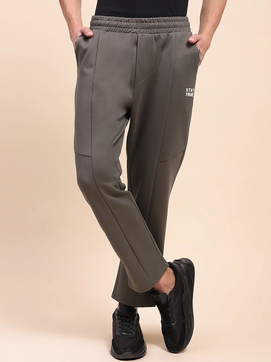 

CAMLA Men Mid-Rise Track Pants, Olive