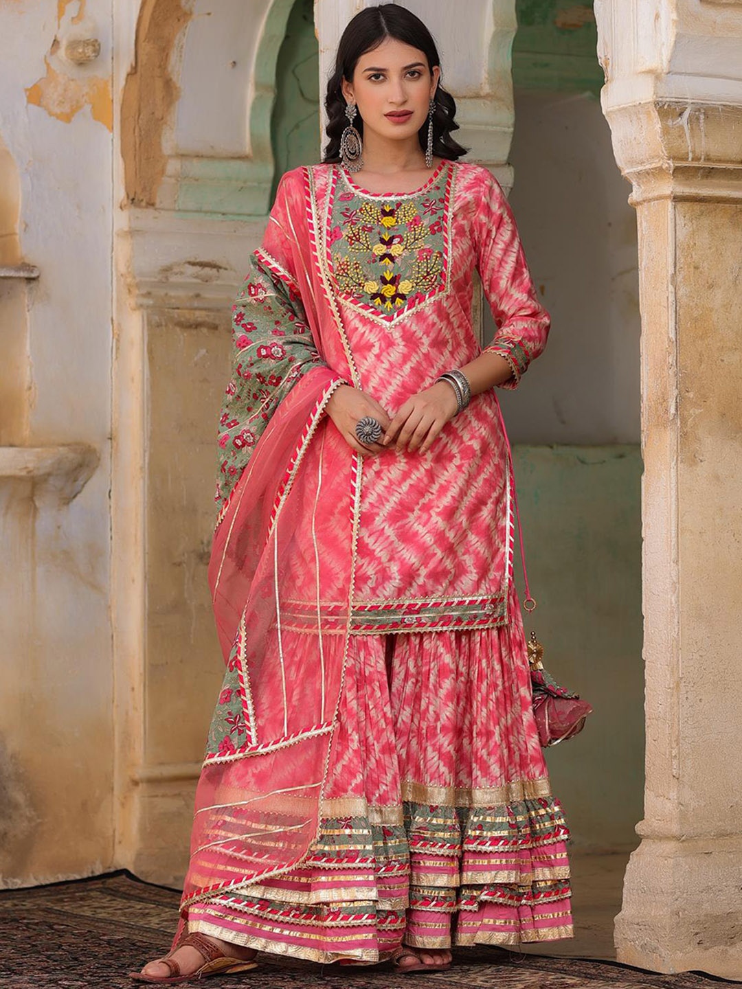 

SCAKHI Printed Regular Gotta Patti Kurta with Sharara & With Dupatta, Pink