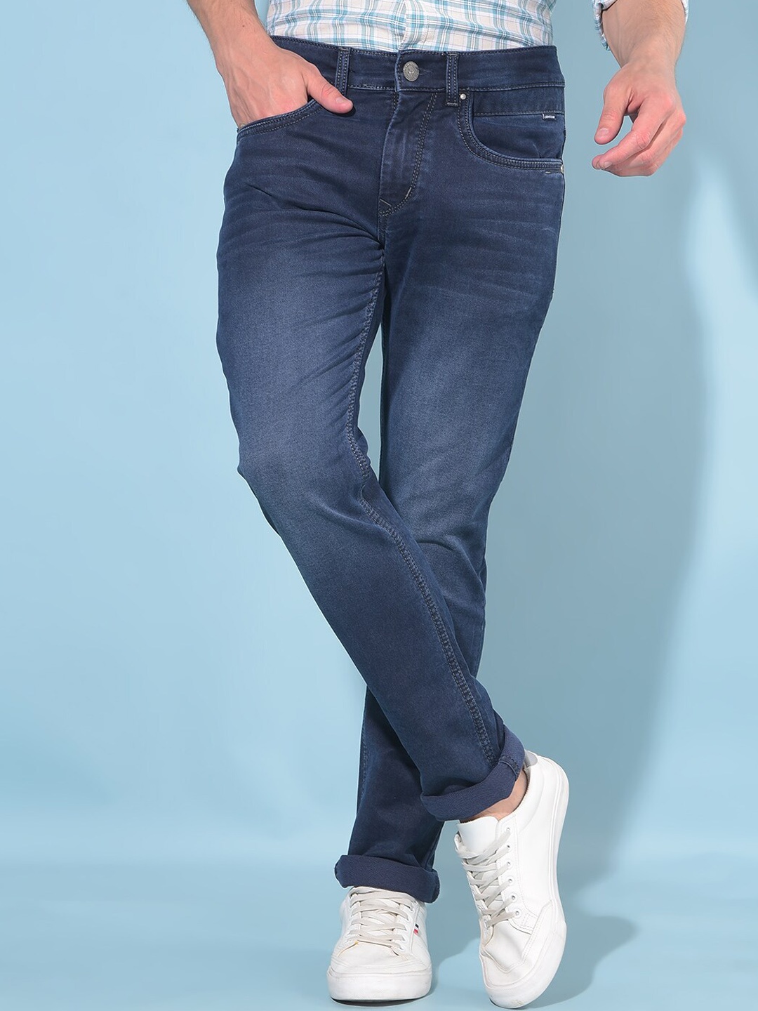 

Crimsoune Club Men Slim Fit Light Fade Stretchable Jeans, Blue
