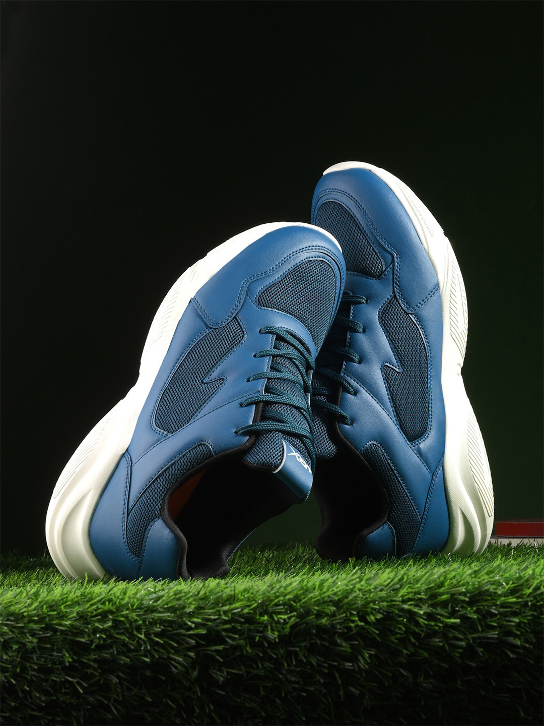 

HRX by Hrithik Roshan Men Teal Blue Mesh Running Shoes