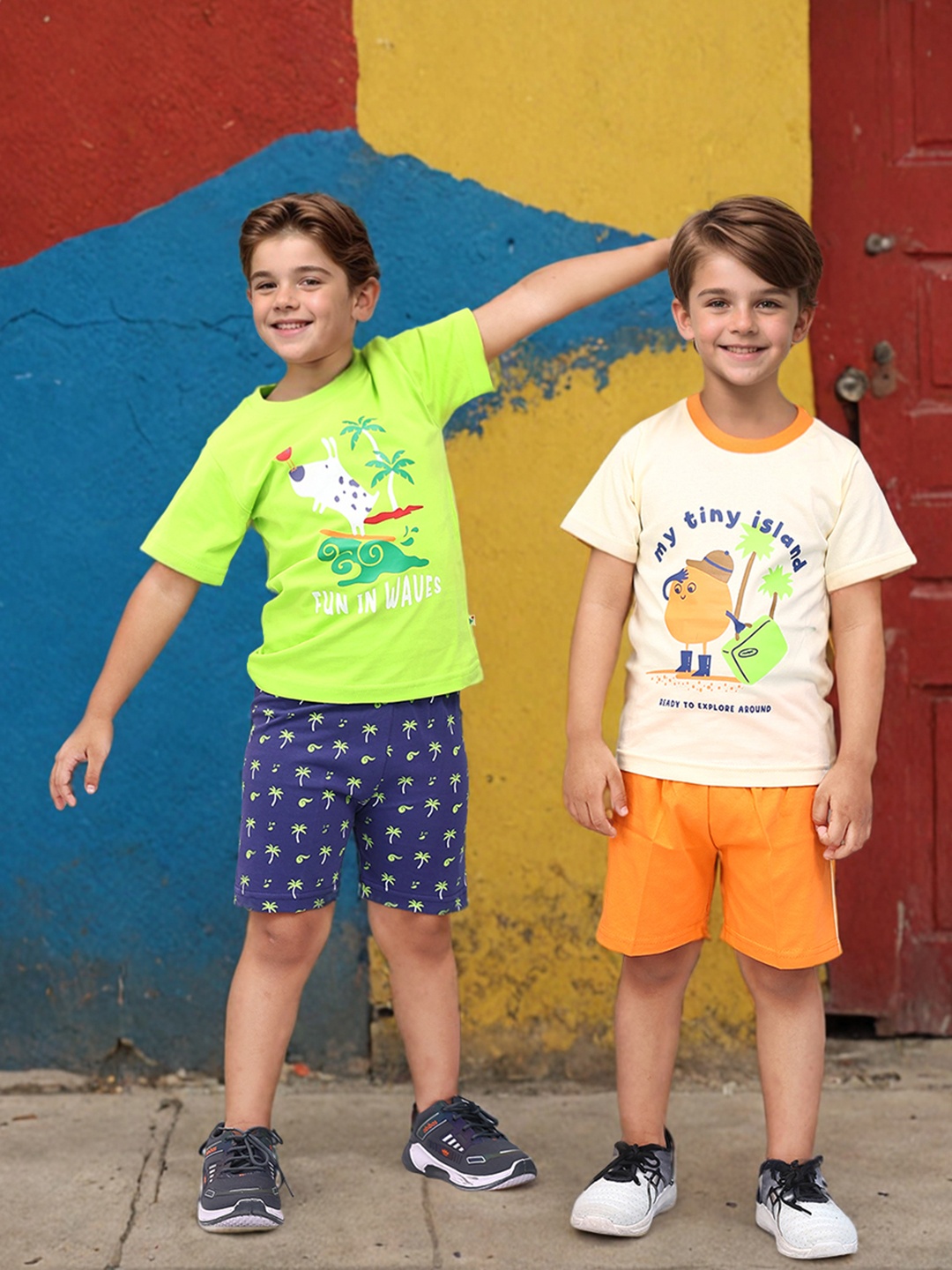 

Toonyport Boys Pack Of 2 Printed T-shirt with Shorts, Off white
