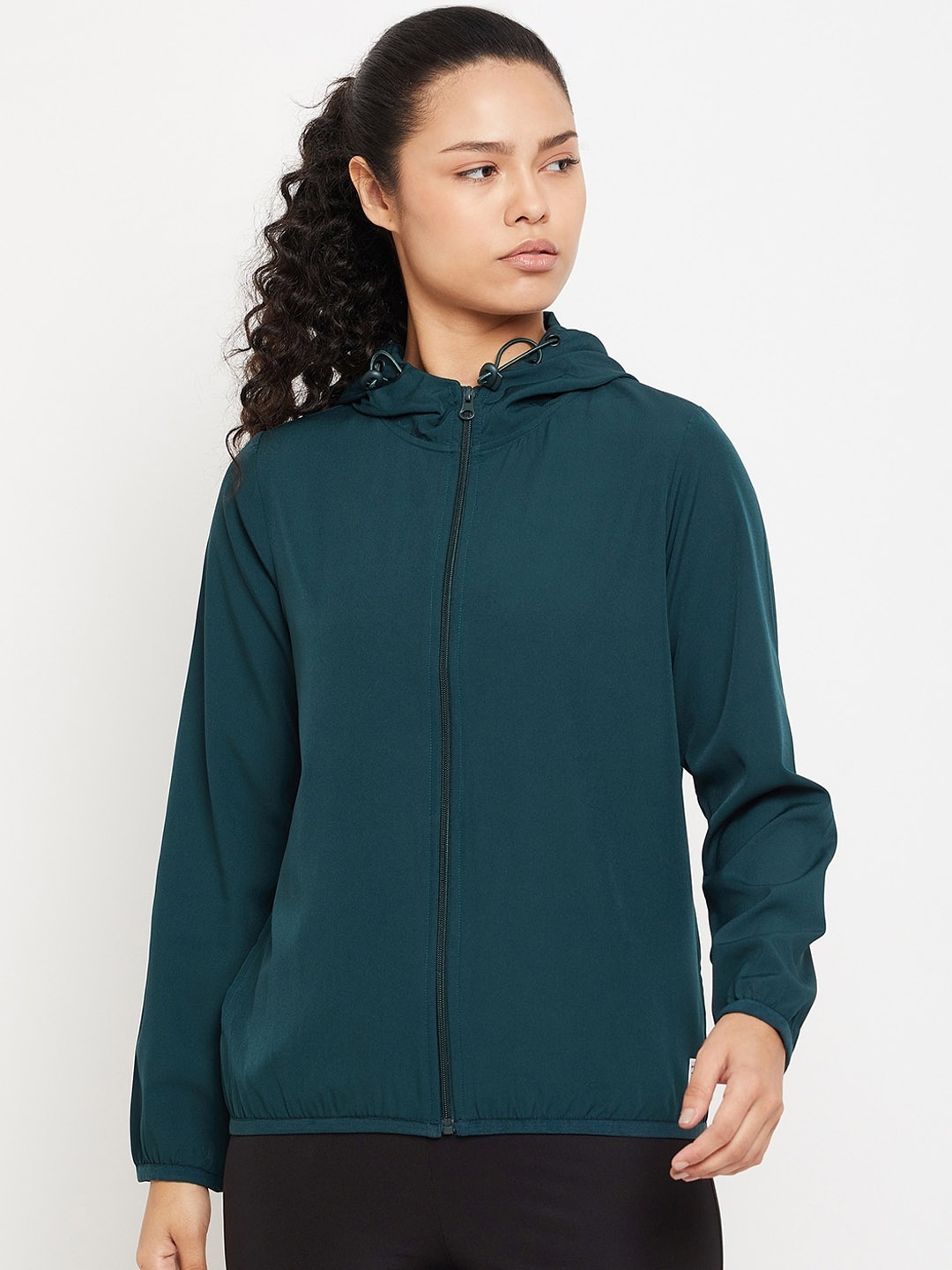

PERFKT-U Women Windcheater Antimicrobial Longline Training or Gym Sporty Jacket, Green