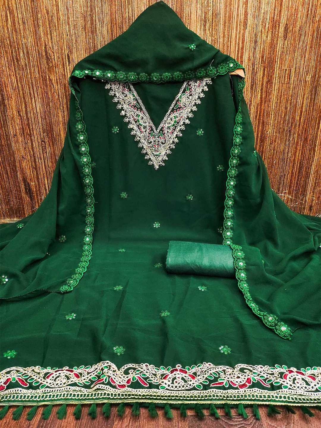 

Panzora Floral Embroidered Unstitched Dress Material, Green