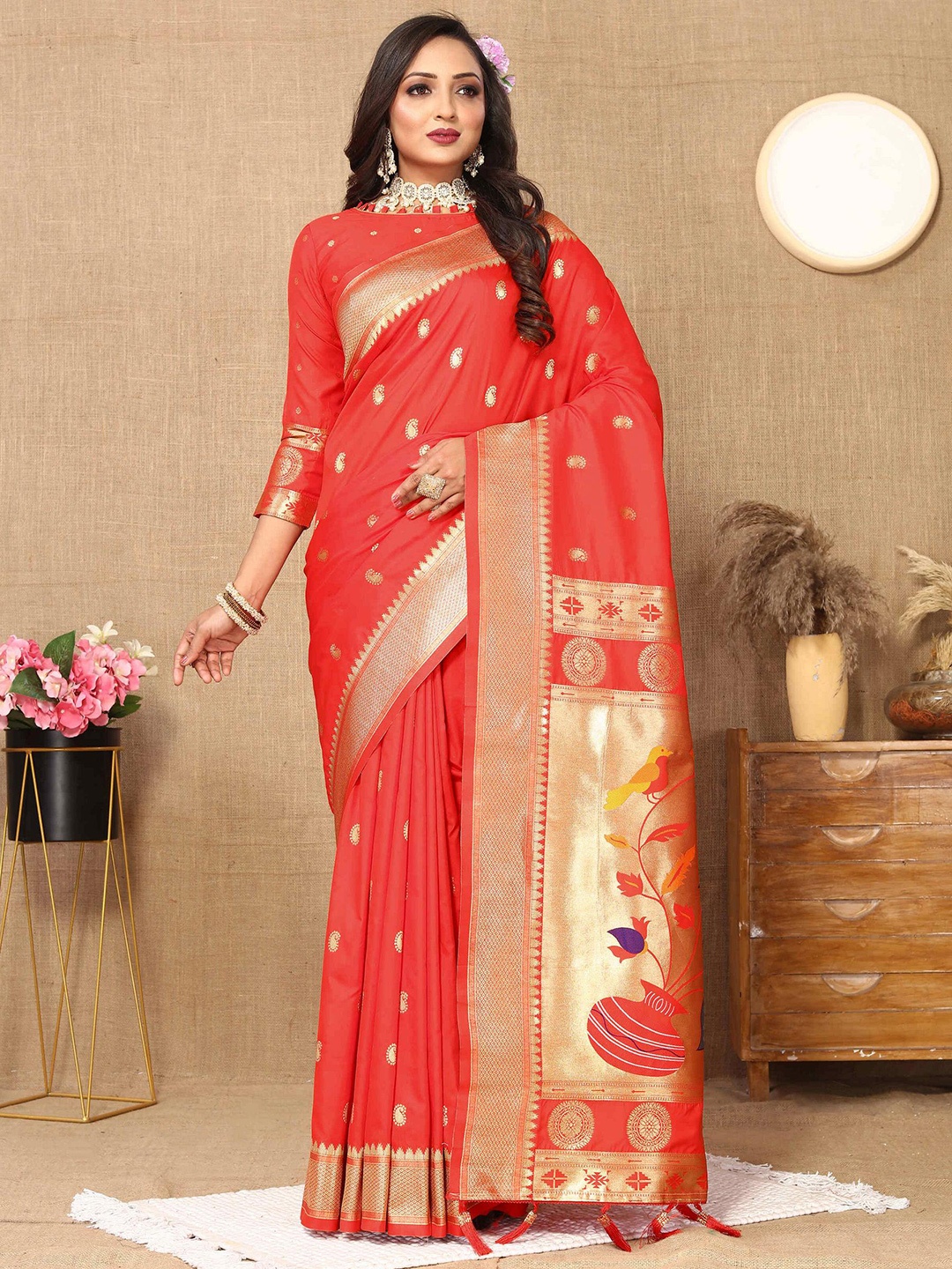 

ZILVIRA Floral Woven Design Zari Pure Silk Paithani Saree, Red