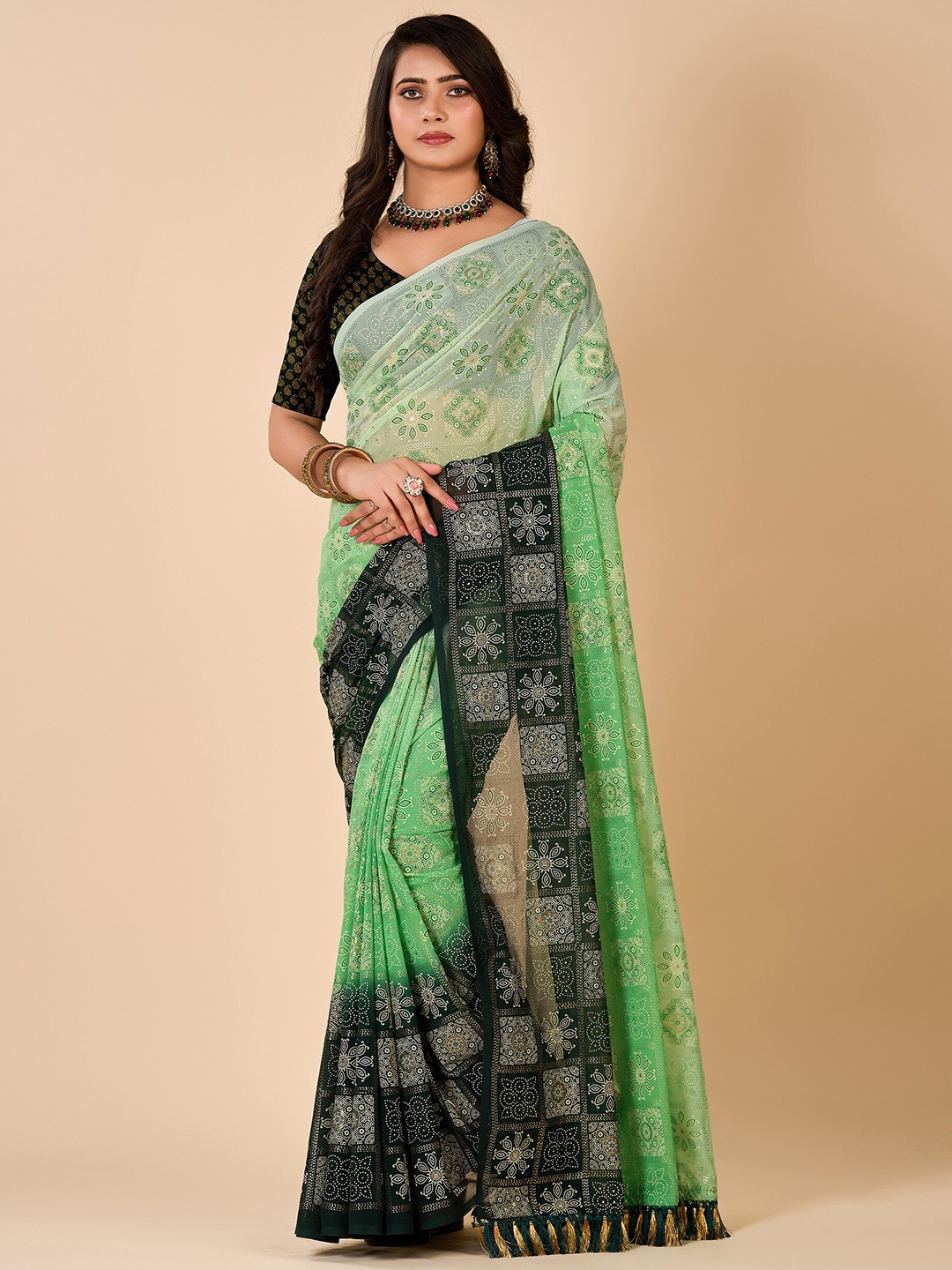 

NIRMAL CREATION Ethnic Motifs Printed Saree, Green