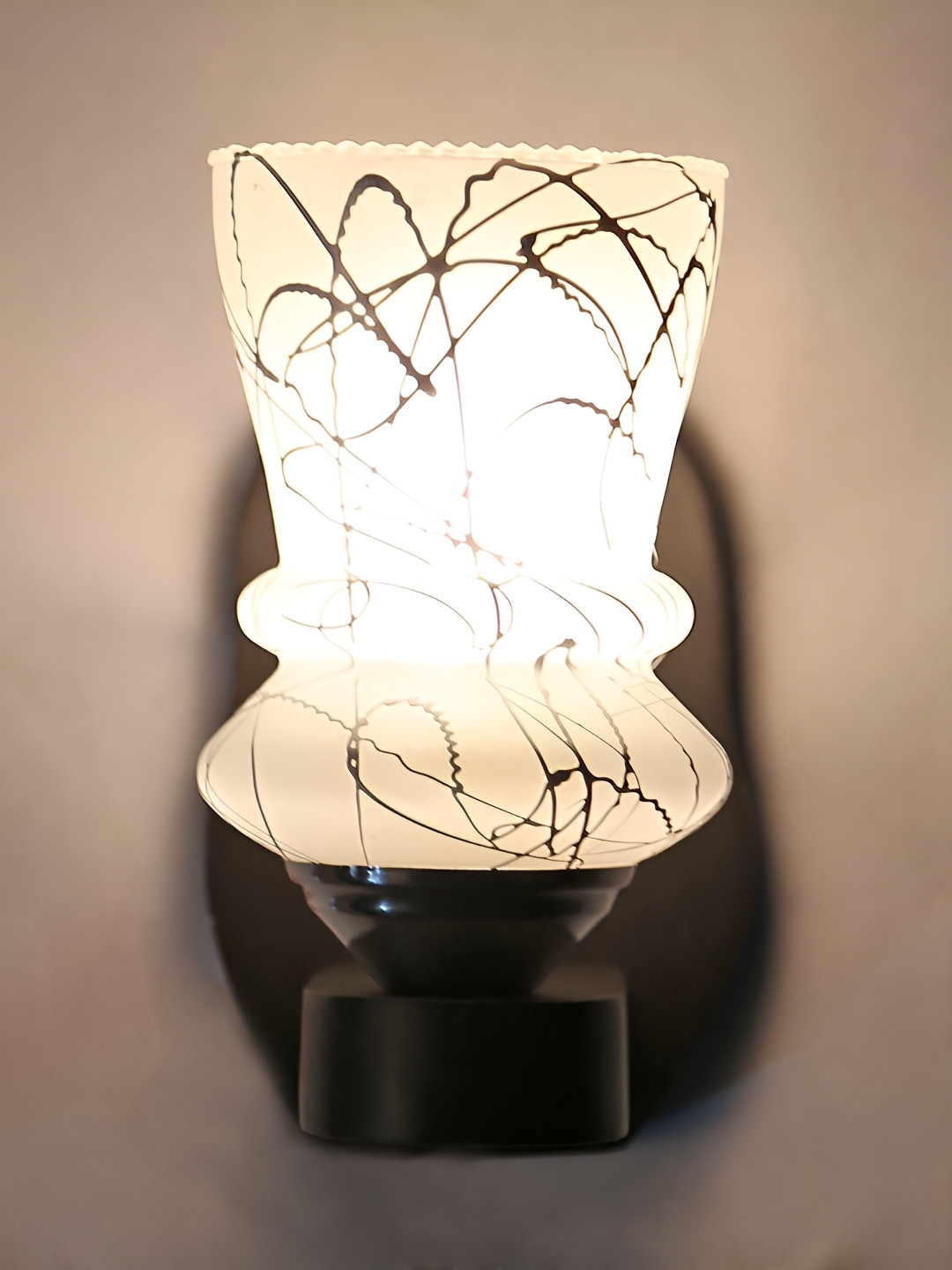 

1ST TIME Black & White Textured Glass Traditional Abstract Shaped Shaped Wall Lamp
