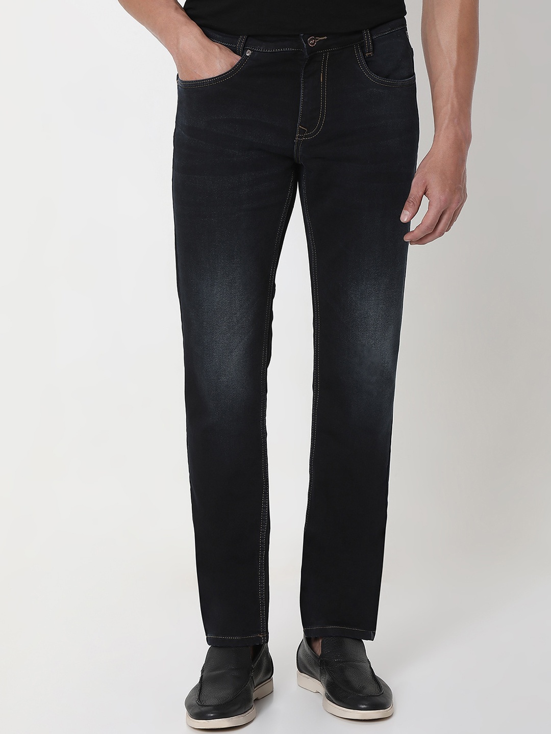 Mufti Men Slim Fit Clean Look Light Fade Stretchable Jeans, Black
