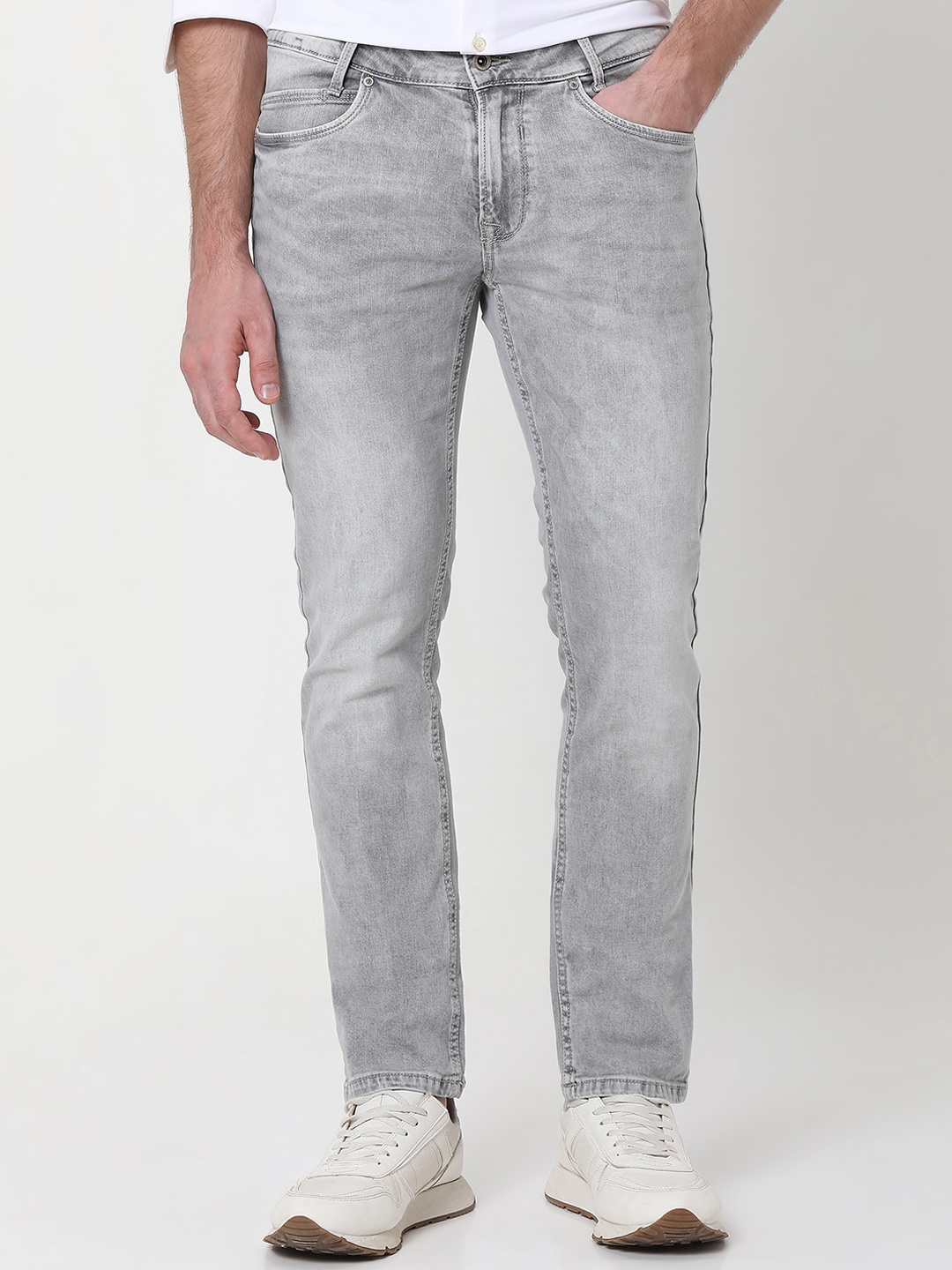 

Mufti Men Slim Fit Clean Look Heavy Fade Stretchable Jeans, Grey