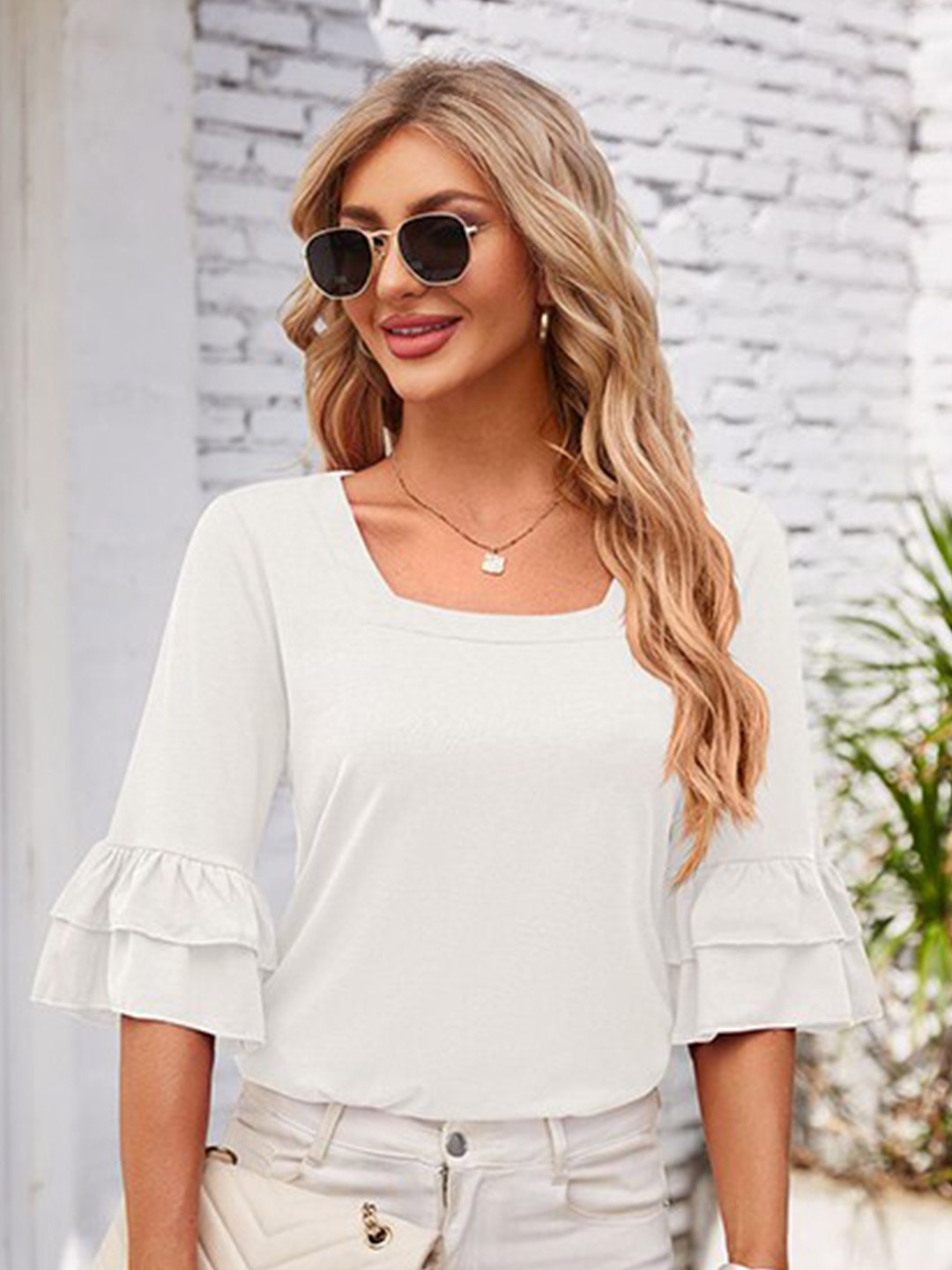 

StyleCast x Revolte White Square Neck Georgette Top