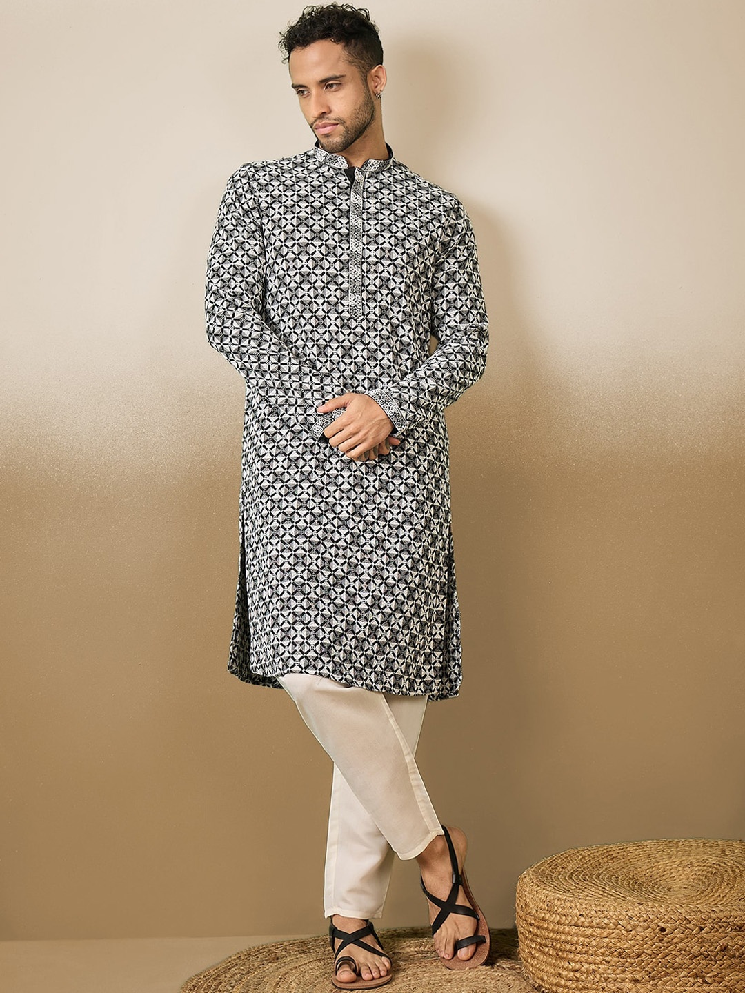 

Sanwara Embroidered Regular Chikankari Kurta with Pyjamas, Black