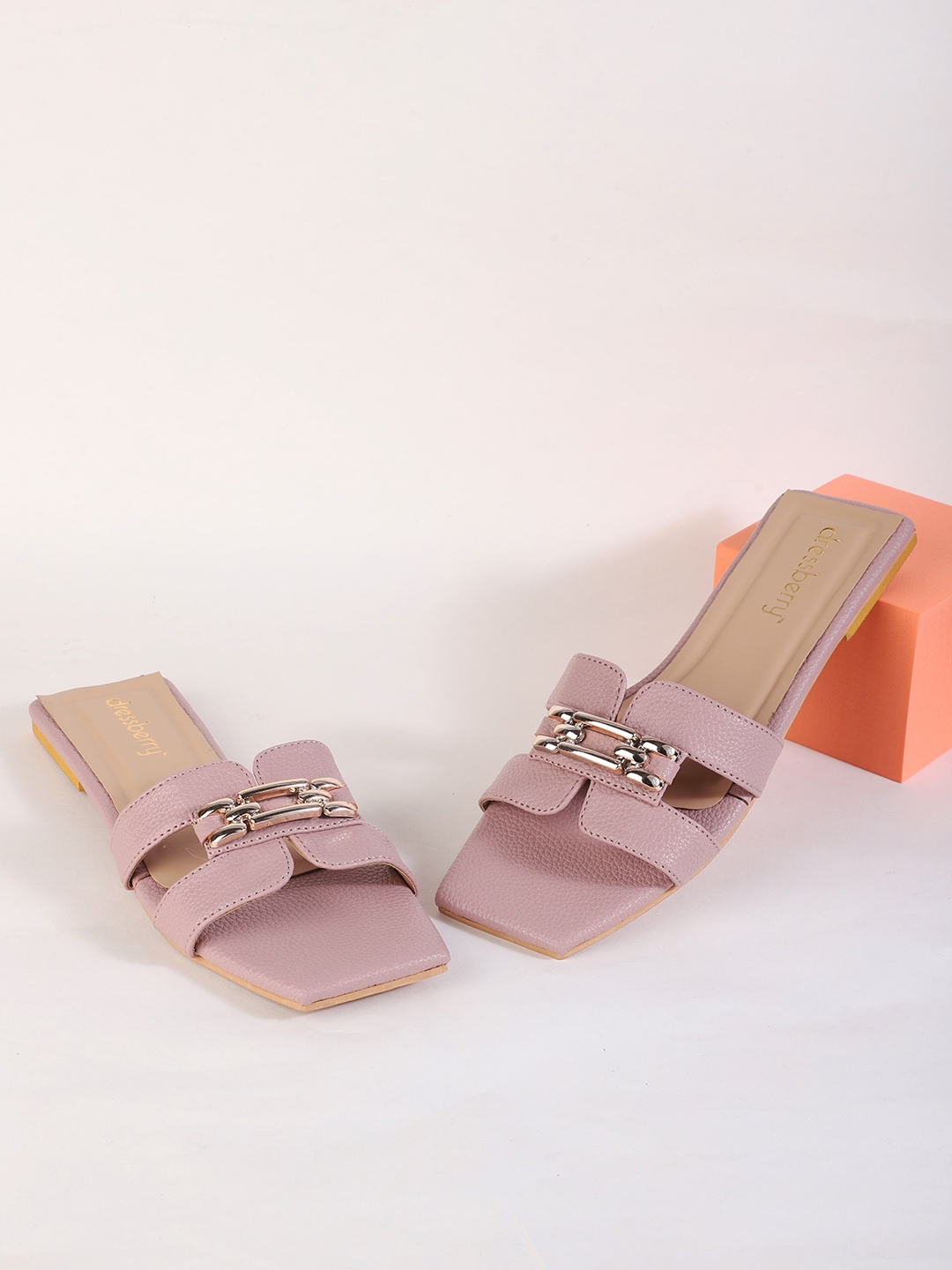 

DressBerry Peach Coloured Textured Buckle Detailed Open Toe Flats