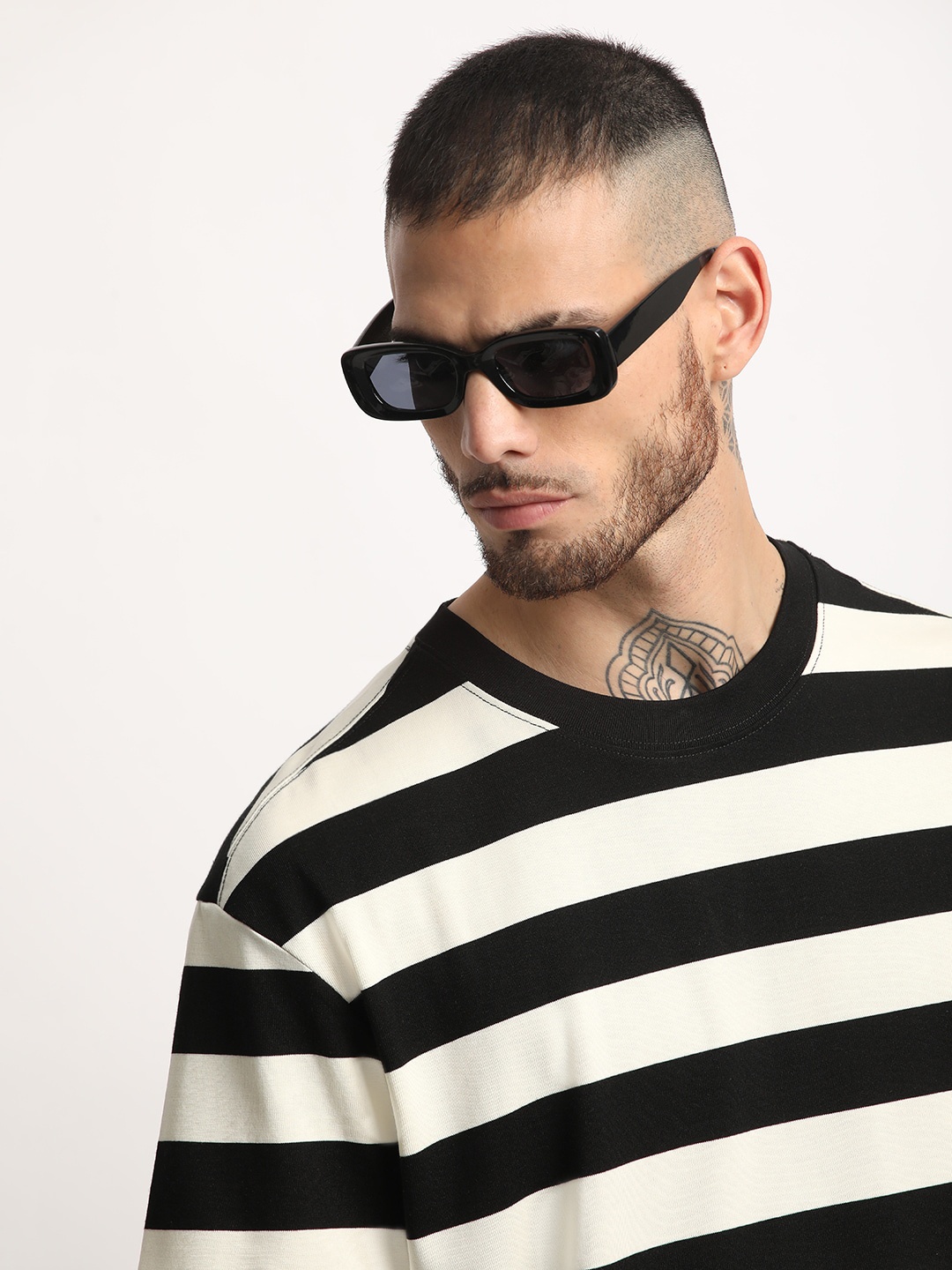 

THE BEAR HOUSE Striped Relaxed Fit T-shirt, Black
