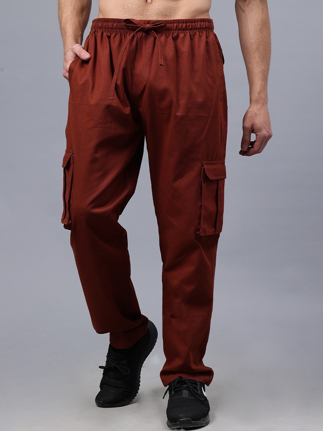 

Mad Over Print Men Relaxed Easy Wash Cotton Cargos, Tan