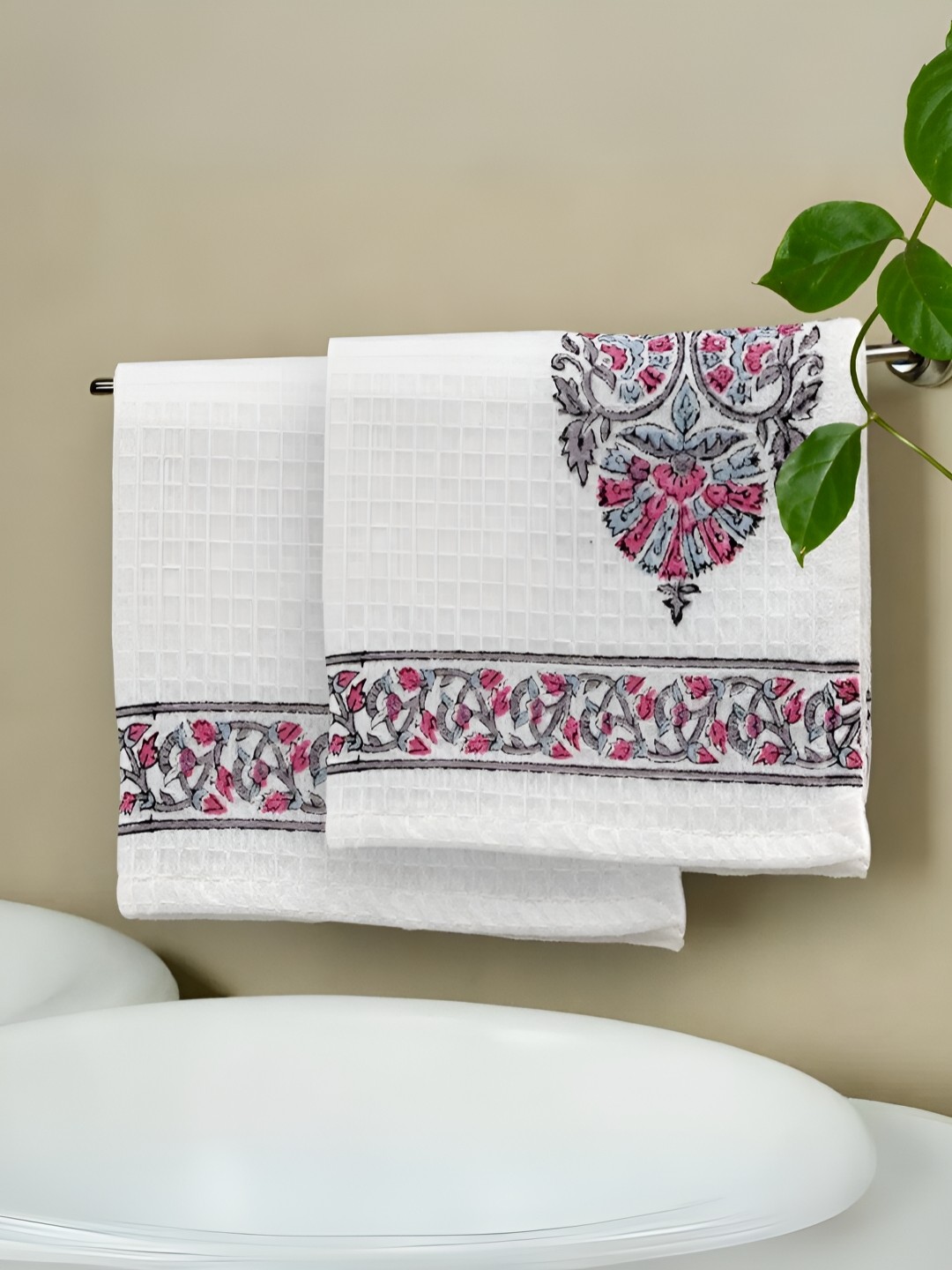 

Peepul Tree Set of 2 Block Printed Cotton 300 GSM Hand Towels, White