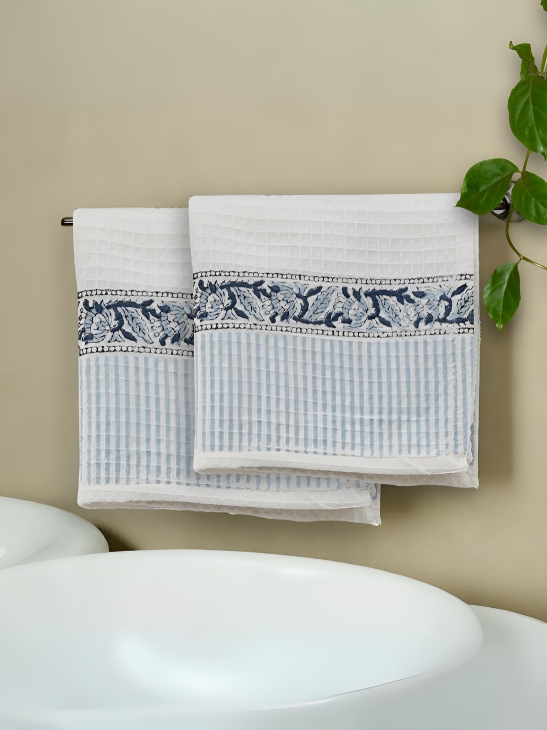 

Peepul Tree Set of 2 Block Printed Cotton 300 GSM Hand Towels, White