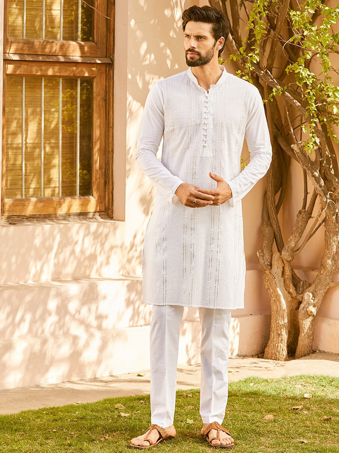 

See Designs Mandarin Collar Long Sleeves Sequined Straight Kurta with Pyjama, White