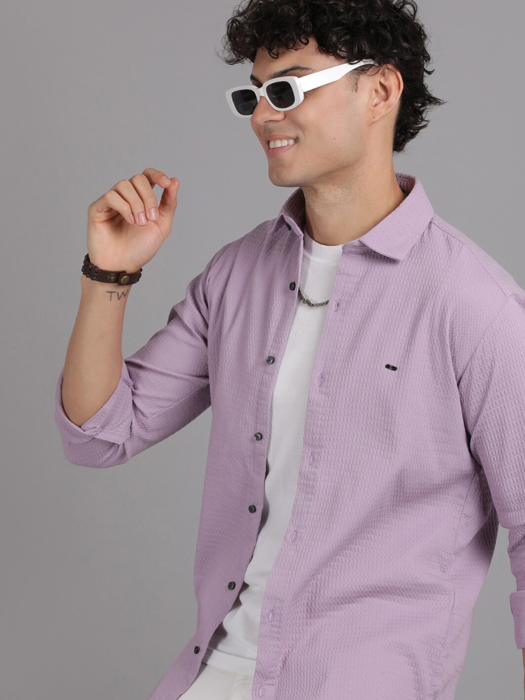 

Volume Zero Standard Self Design Casual Shirt, Purple