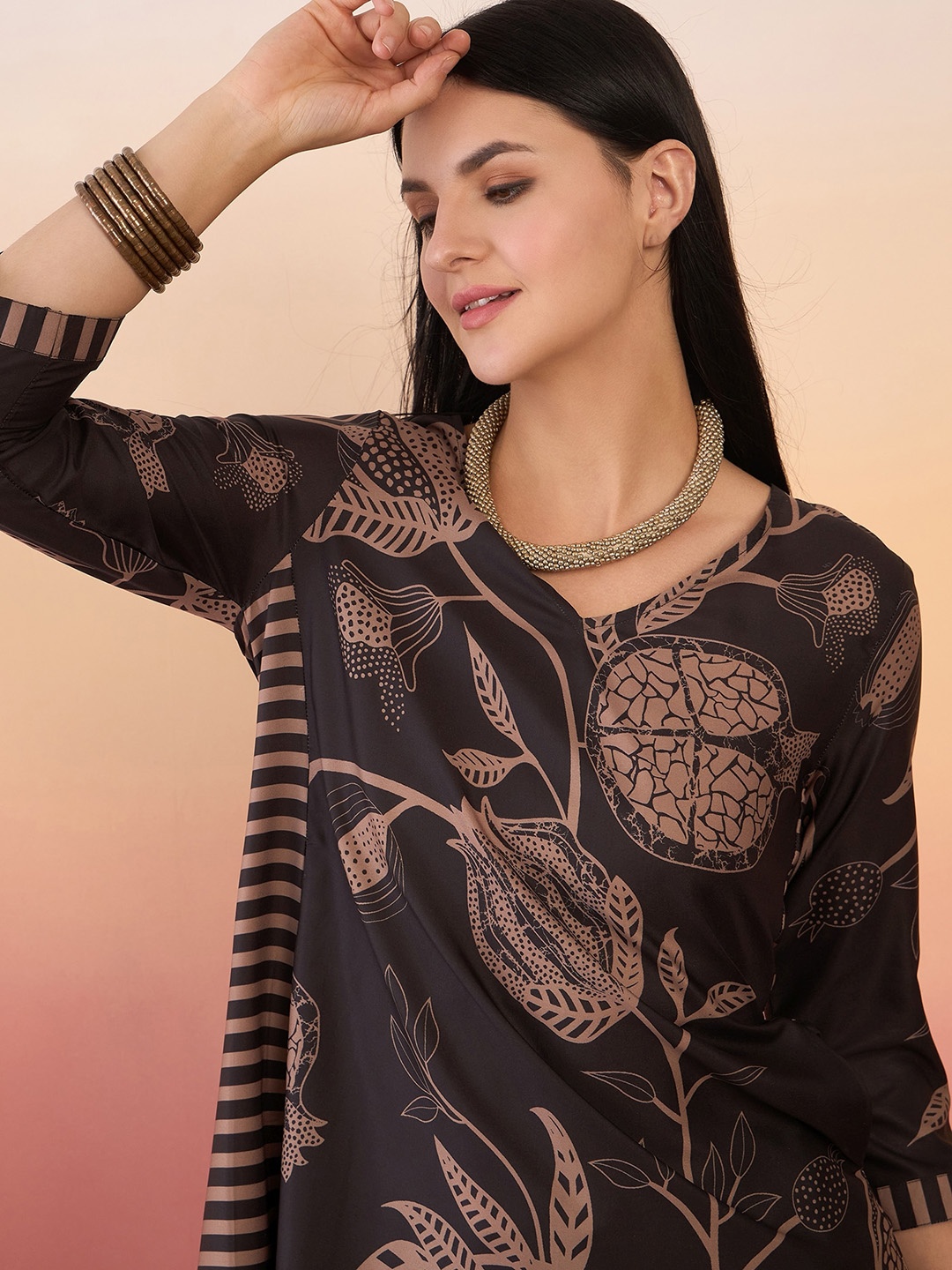 Anouk Ethnic Motifs Printed V-Neck Straight Kurta with Trousers, Black