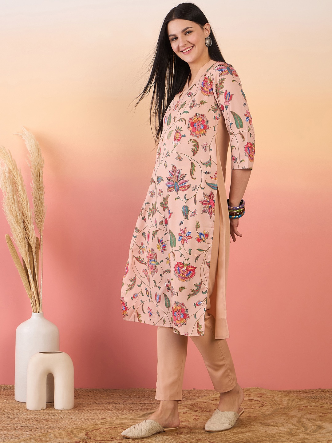 

Anouk Floral Printed V-Nek Straight Kurta with Trousers, Nude