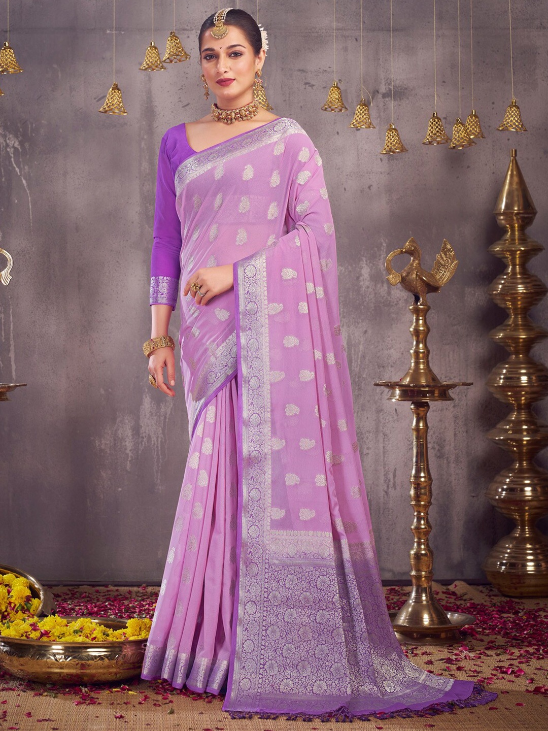 

Anouk Ethnic Motifs Woven Design Zari Pure Georgette Kanjeevaram Saree, Mauve