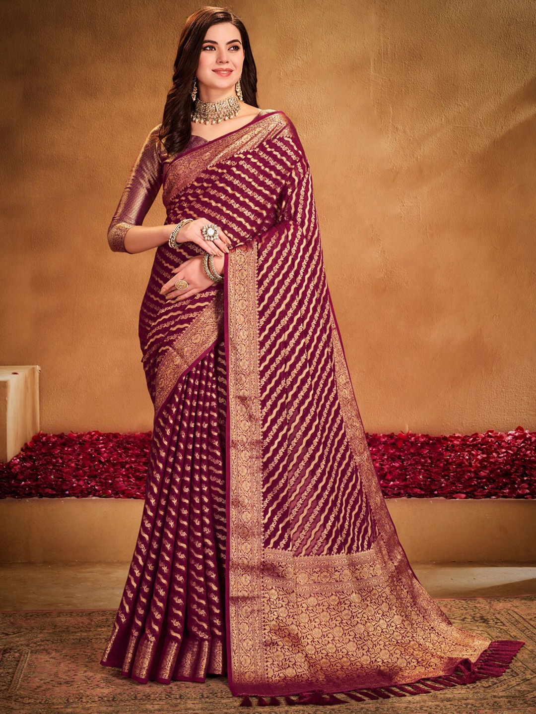 

Anouk Ethnic Motifs Zari Pure Georgette Kanjeevaram Saree, Magenta