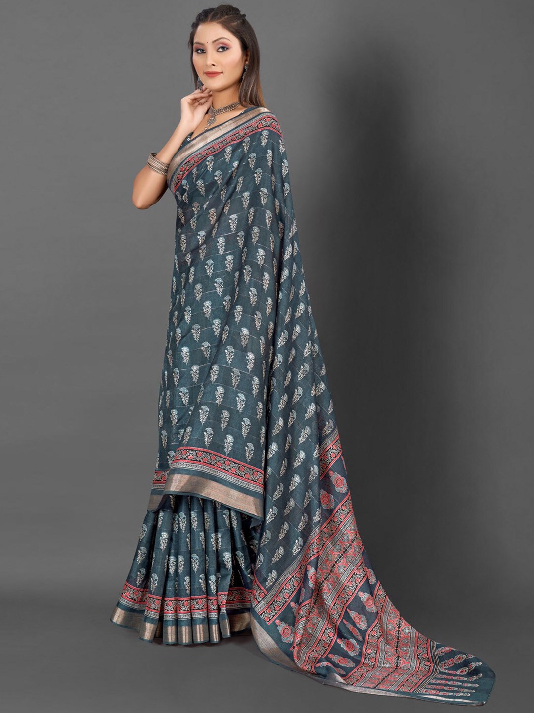 

Mitera Floral Printed Zari Bagru Saree, Grey